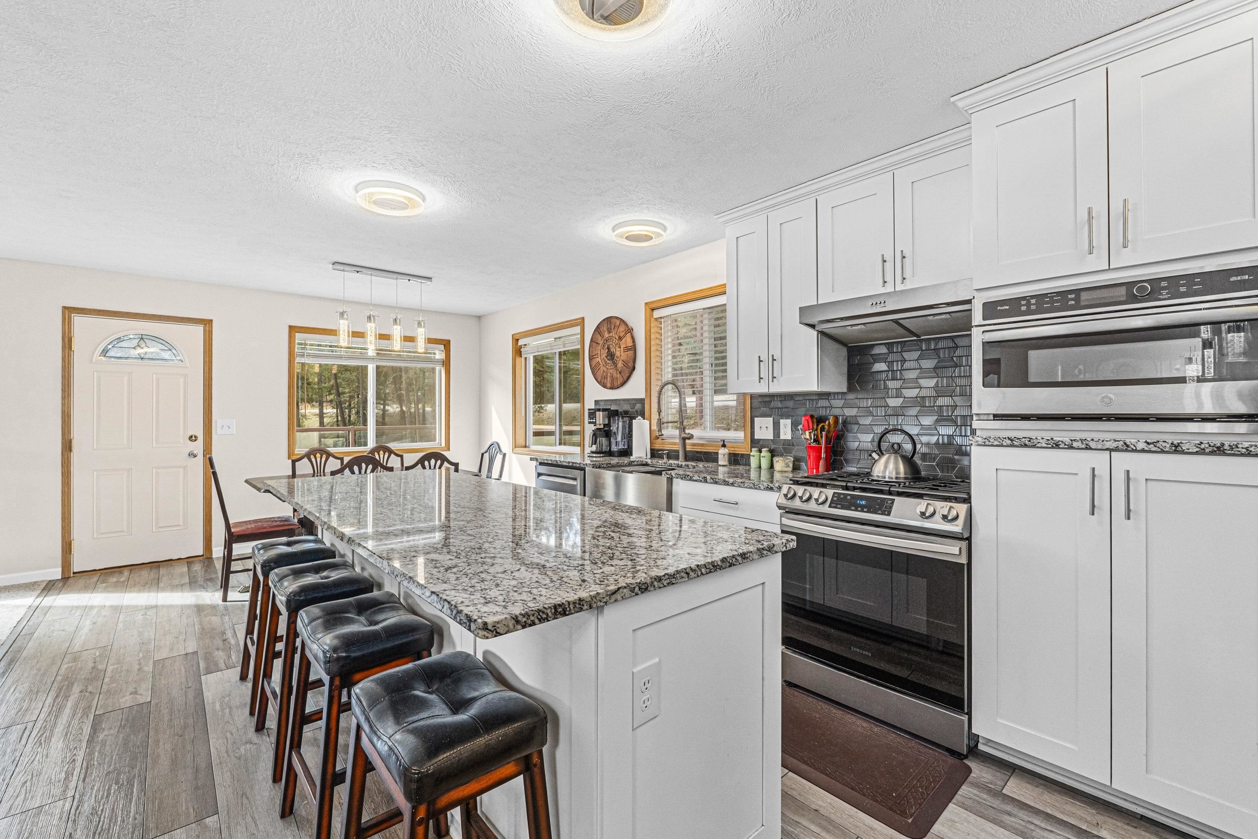 579 Inchelium Rd - Photo 5