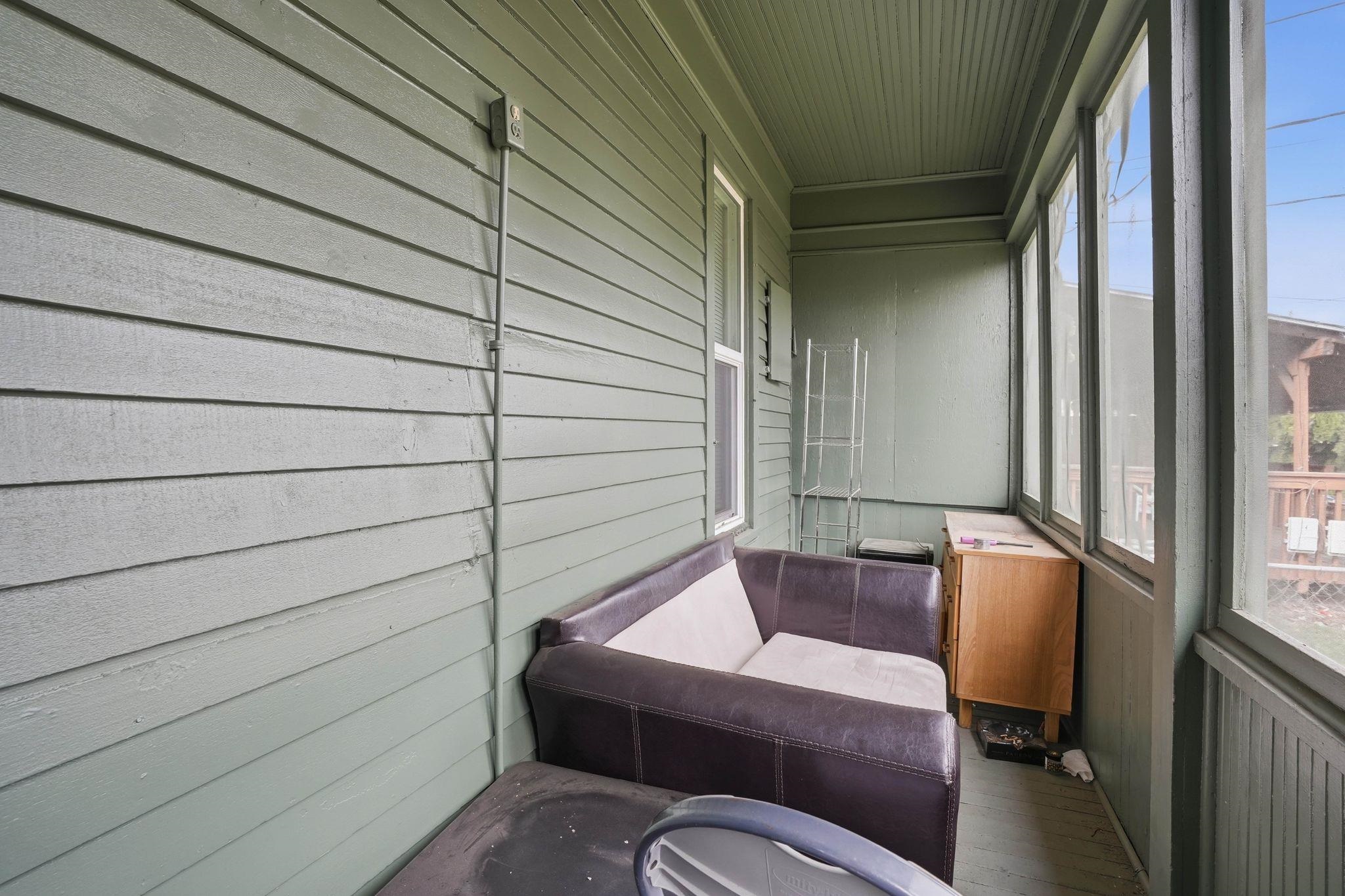 1011 E Augusta Ave - Photo 18