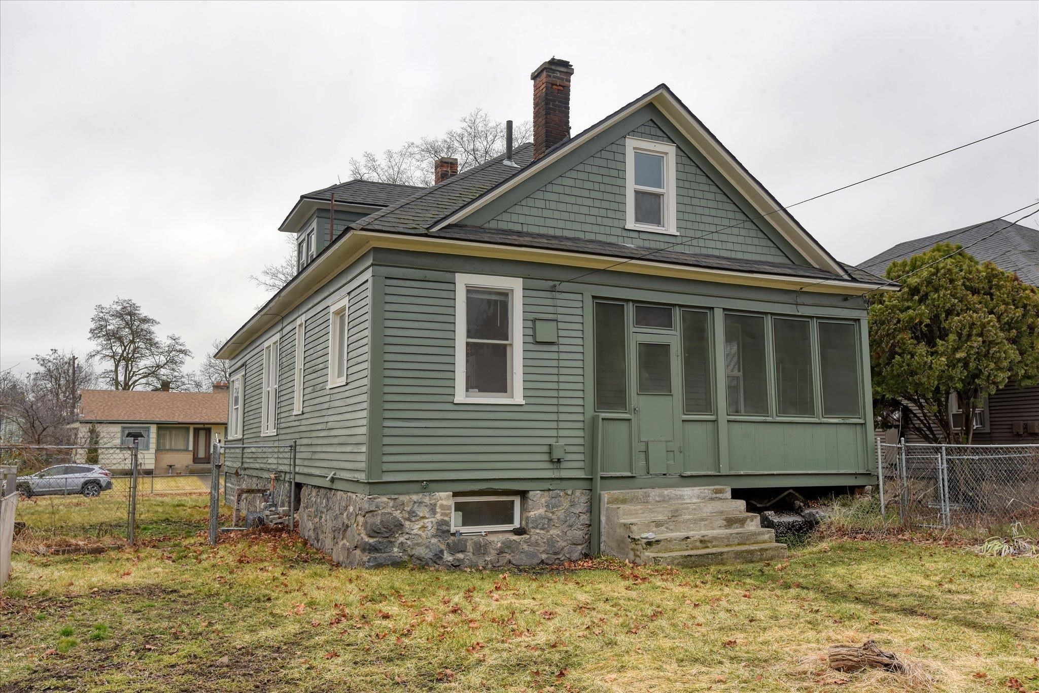 1011 E Augusta Ave - Photo 19
