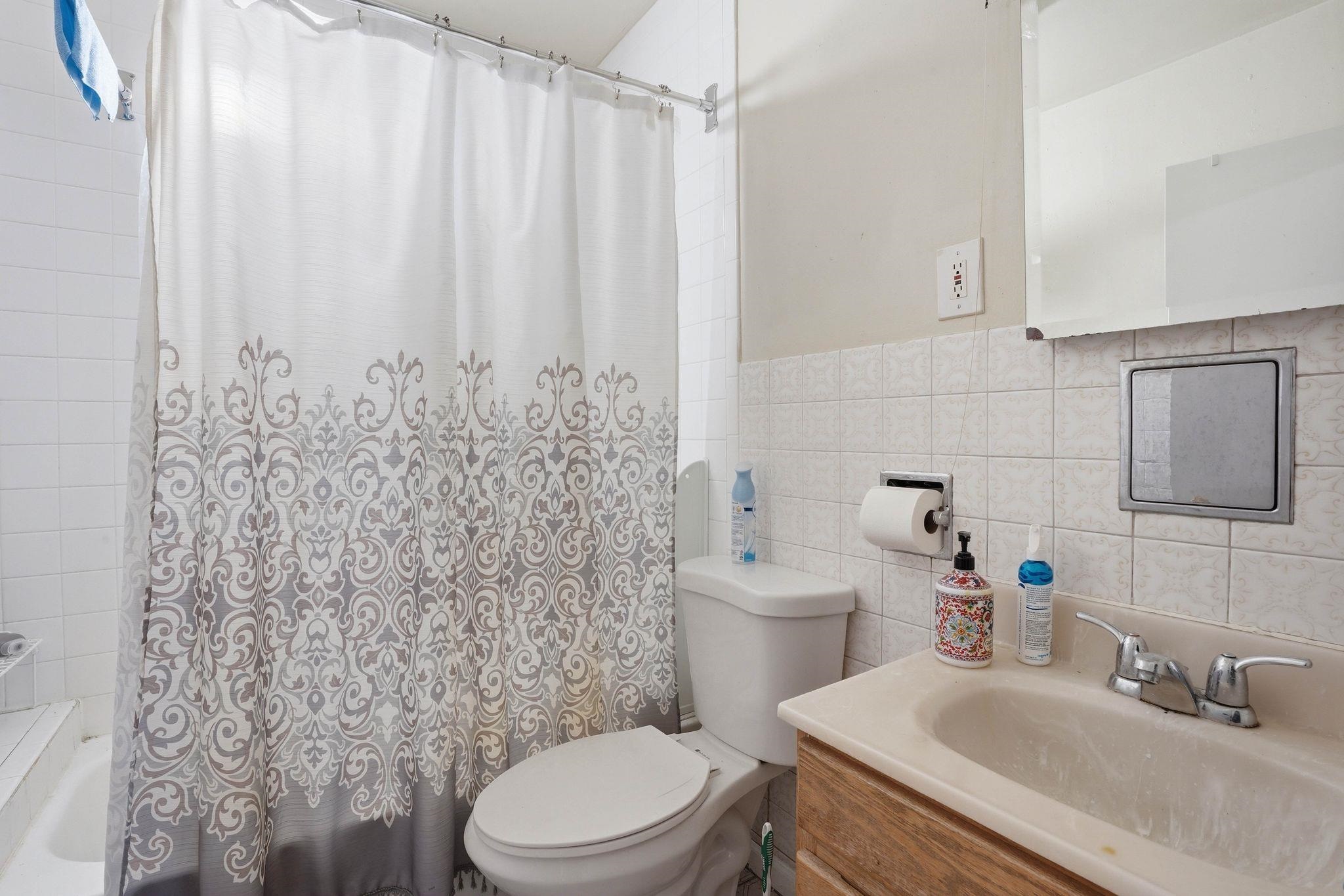 1011 E Augusta Ave - Photo 5