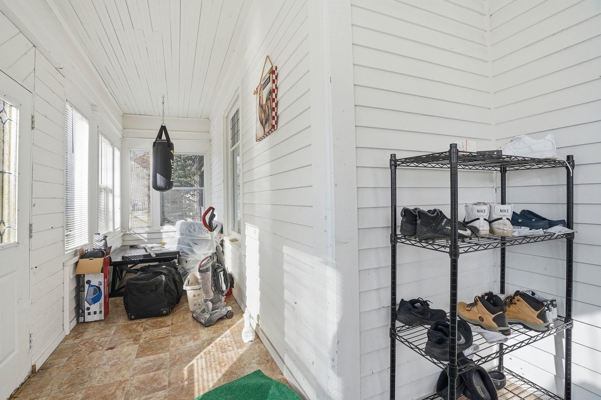 1011 E Augusta Ave - Photo 6