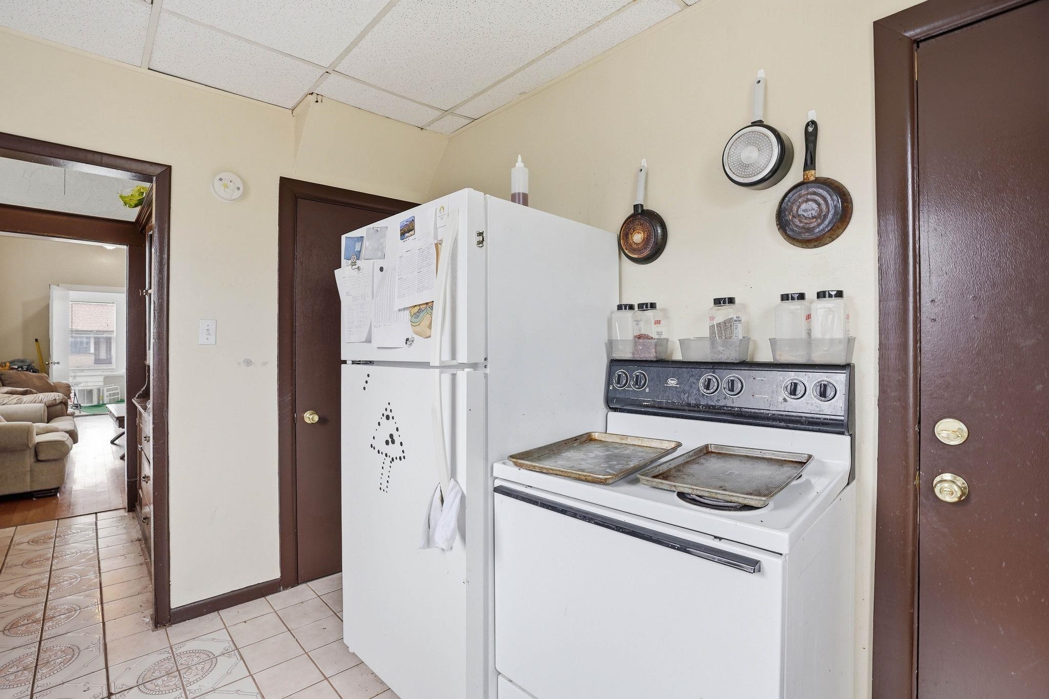 1011 E Augusta Ave - Photo 10