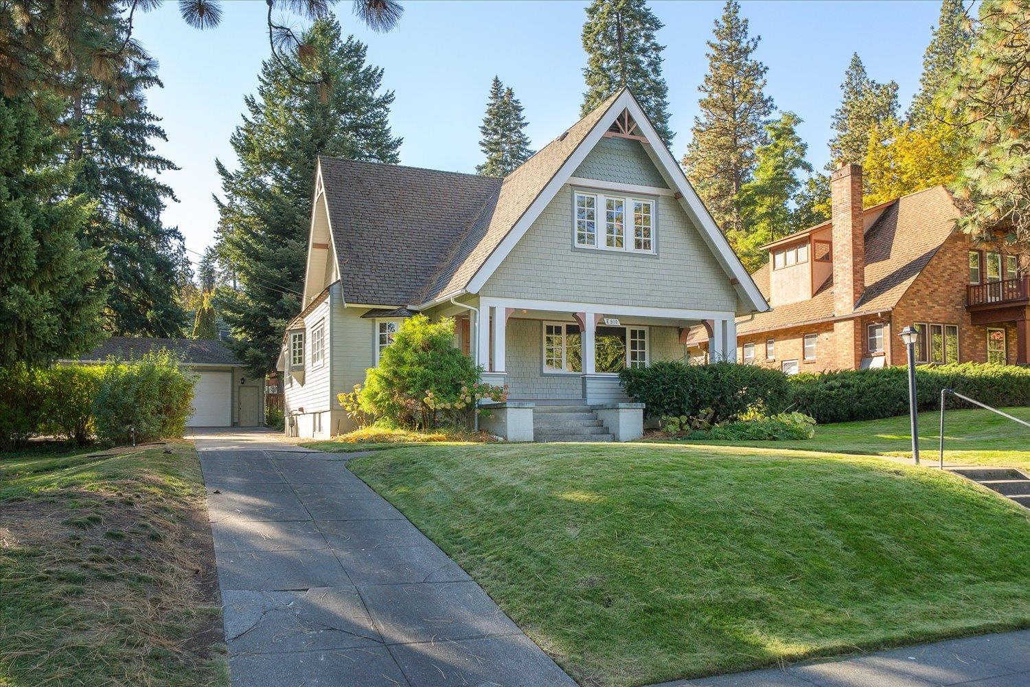 910 E 18th Ave - Photo 2