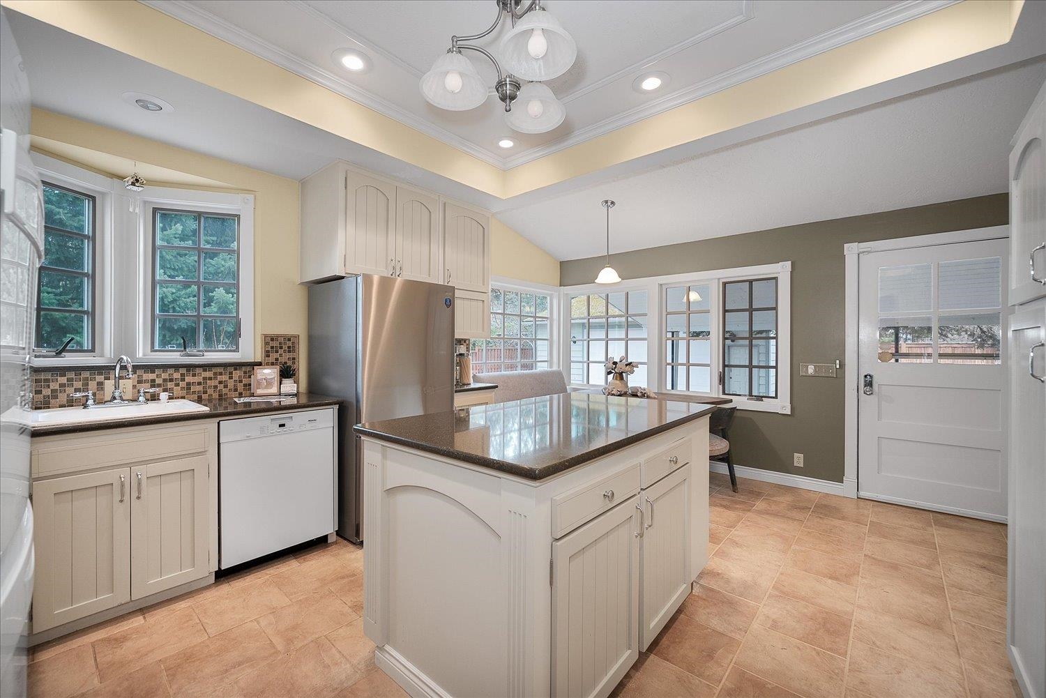 910 E 18th Ave - Photo 12