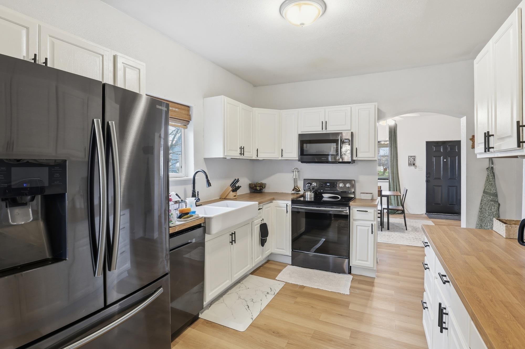 1902 E MALLON Ave - Photo 13