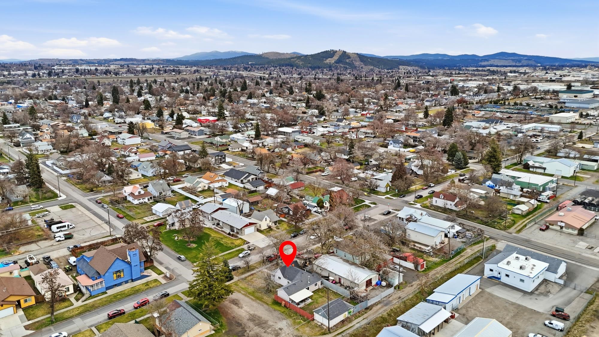 1902 E MALLON Ave - Photo 3