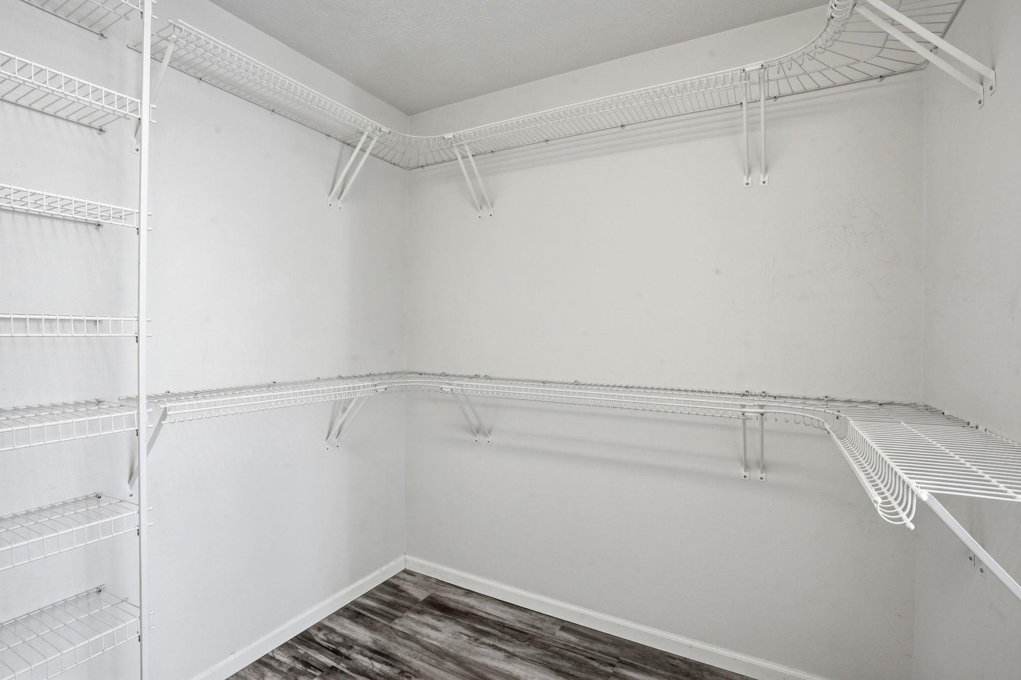23104 E Broadway Ave - Photo 16