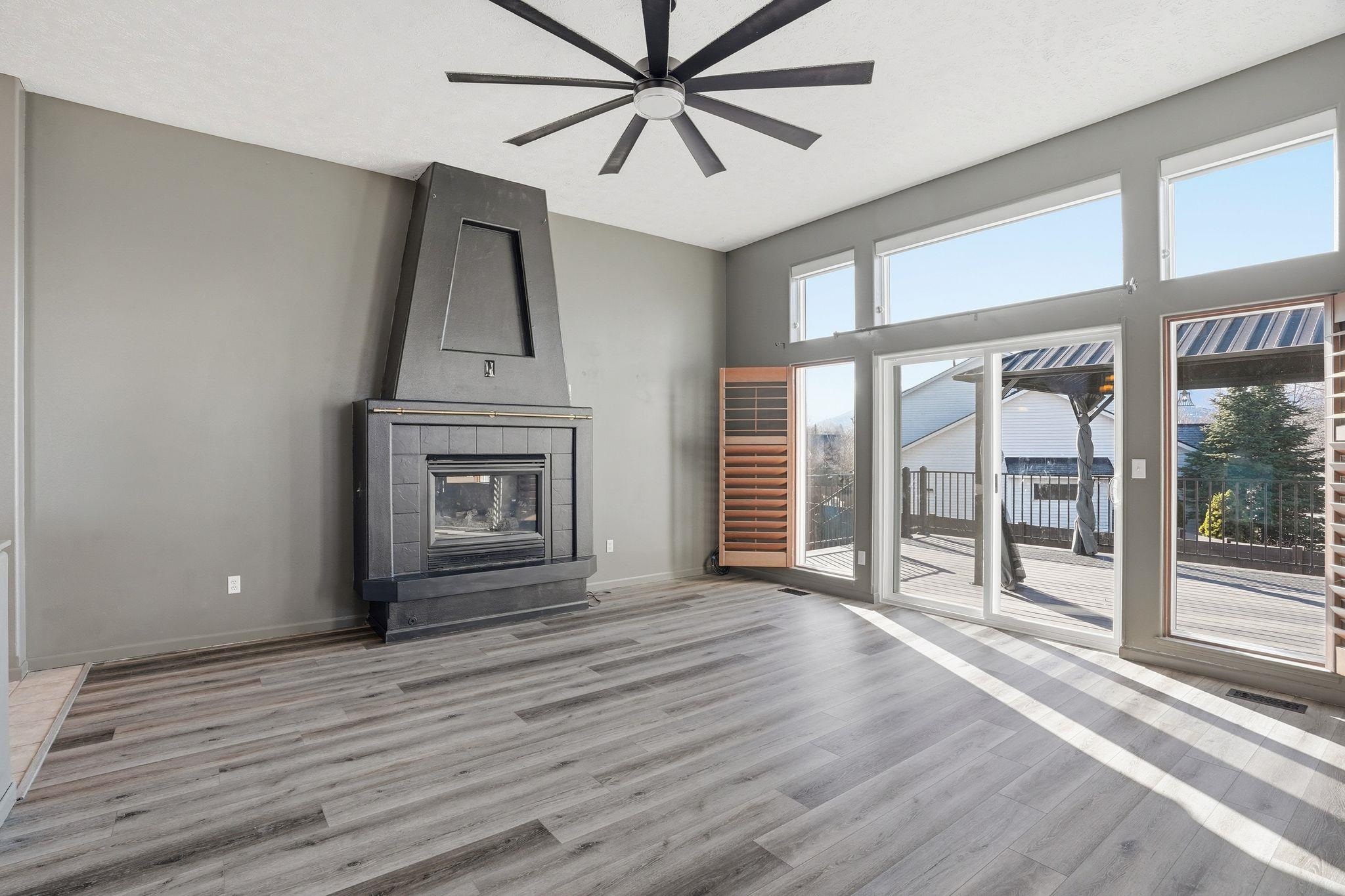 23104 E Broadway Ave - Photo 4