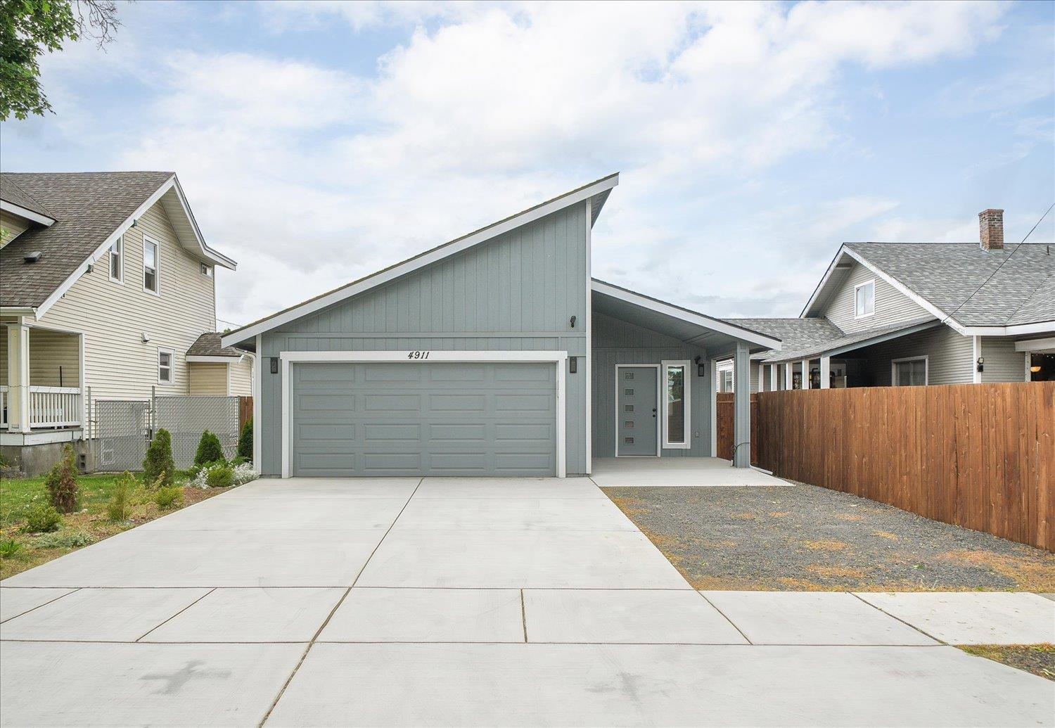 4911 N Martin St - Photo 1