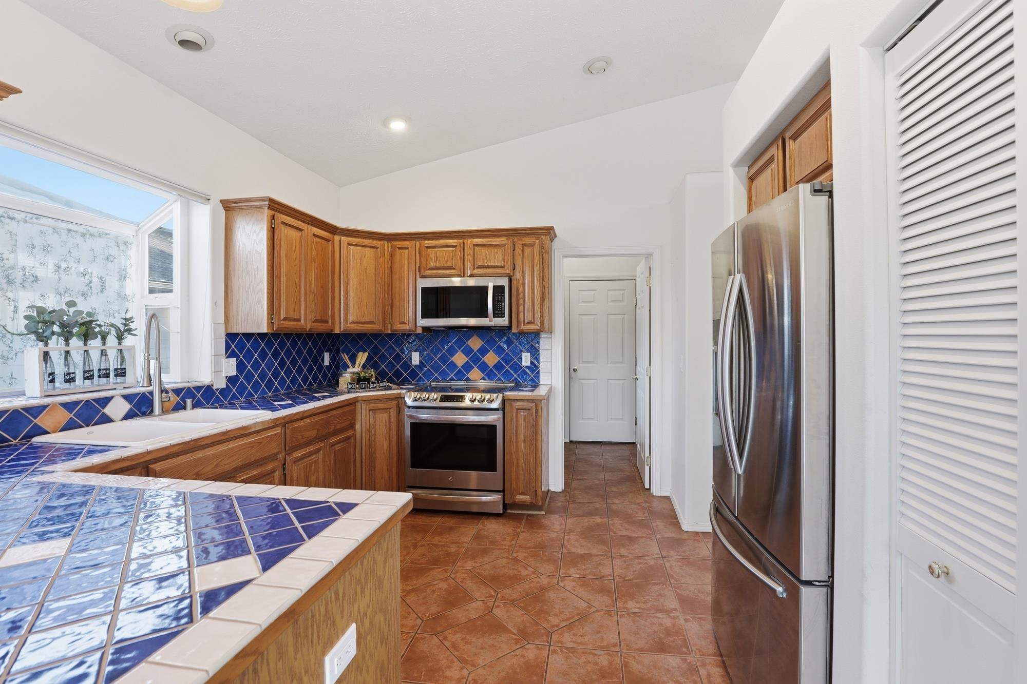 2120 E TURNBERRY Ln - Photo 11