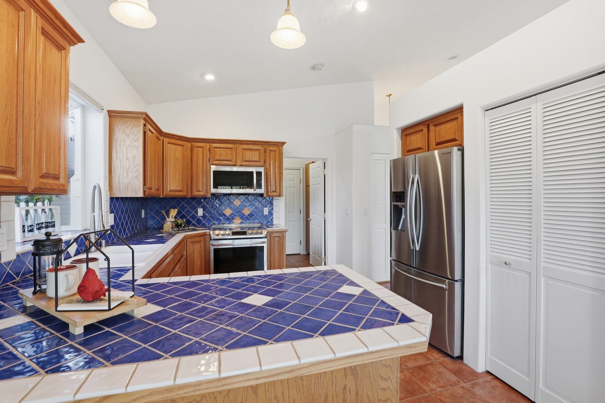2120 E TURNBERRY Ln - Photo 12