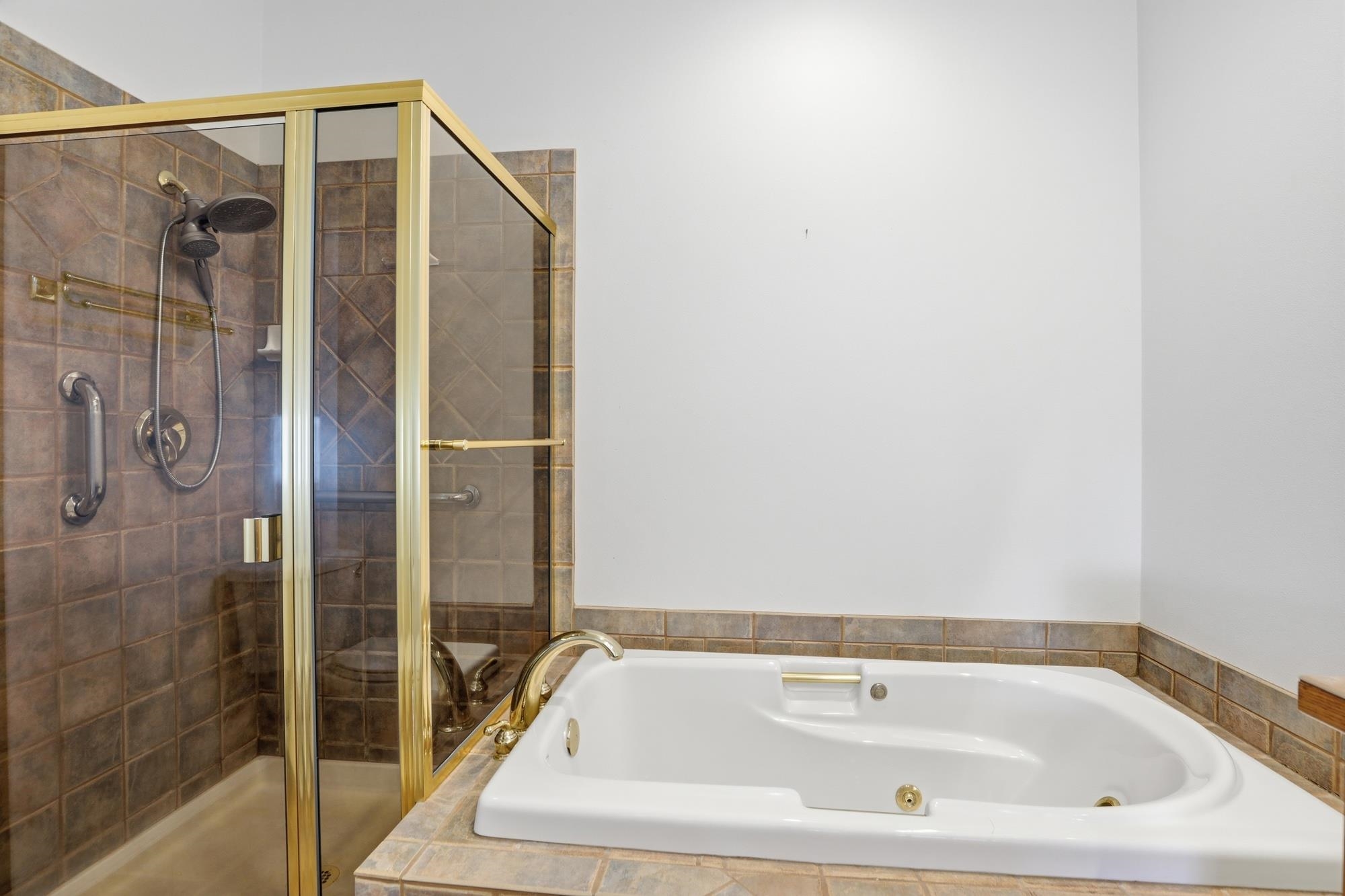 2120 E TURNBERRY Ln - Photo 19