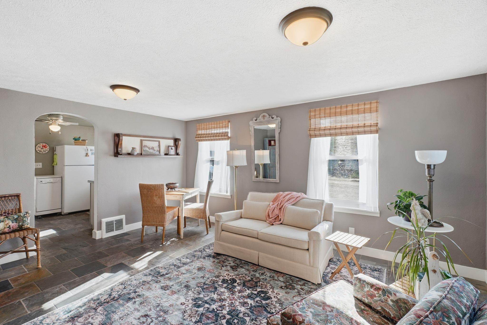 3215 S Ray St - Photo 3