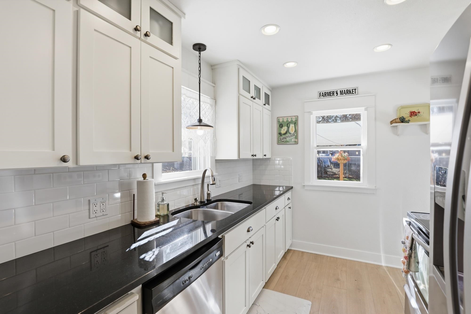 2920 E 14th Ave - Photo 13