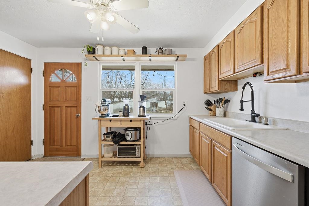 5924 N BELT St - Photo 19