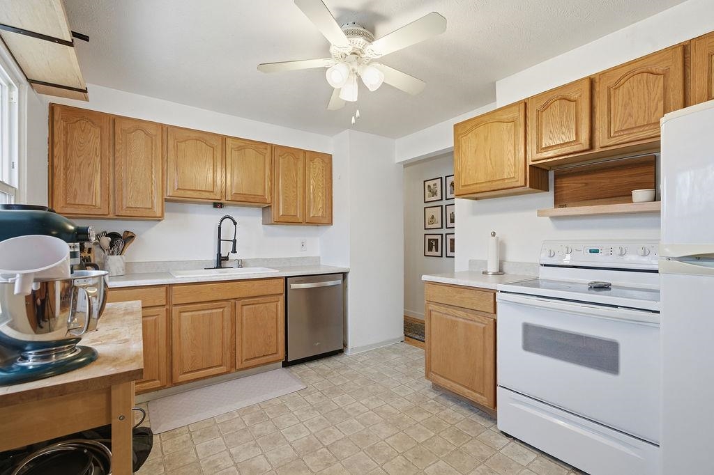 5924 N BELT St - Photo 21