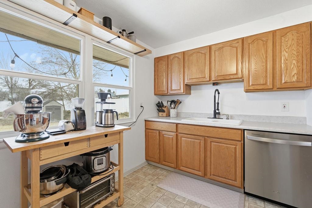 5924 N BELT St - Photo 22