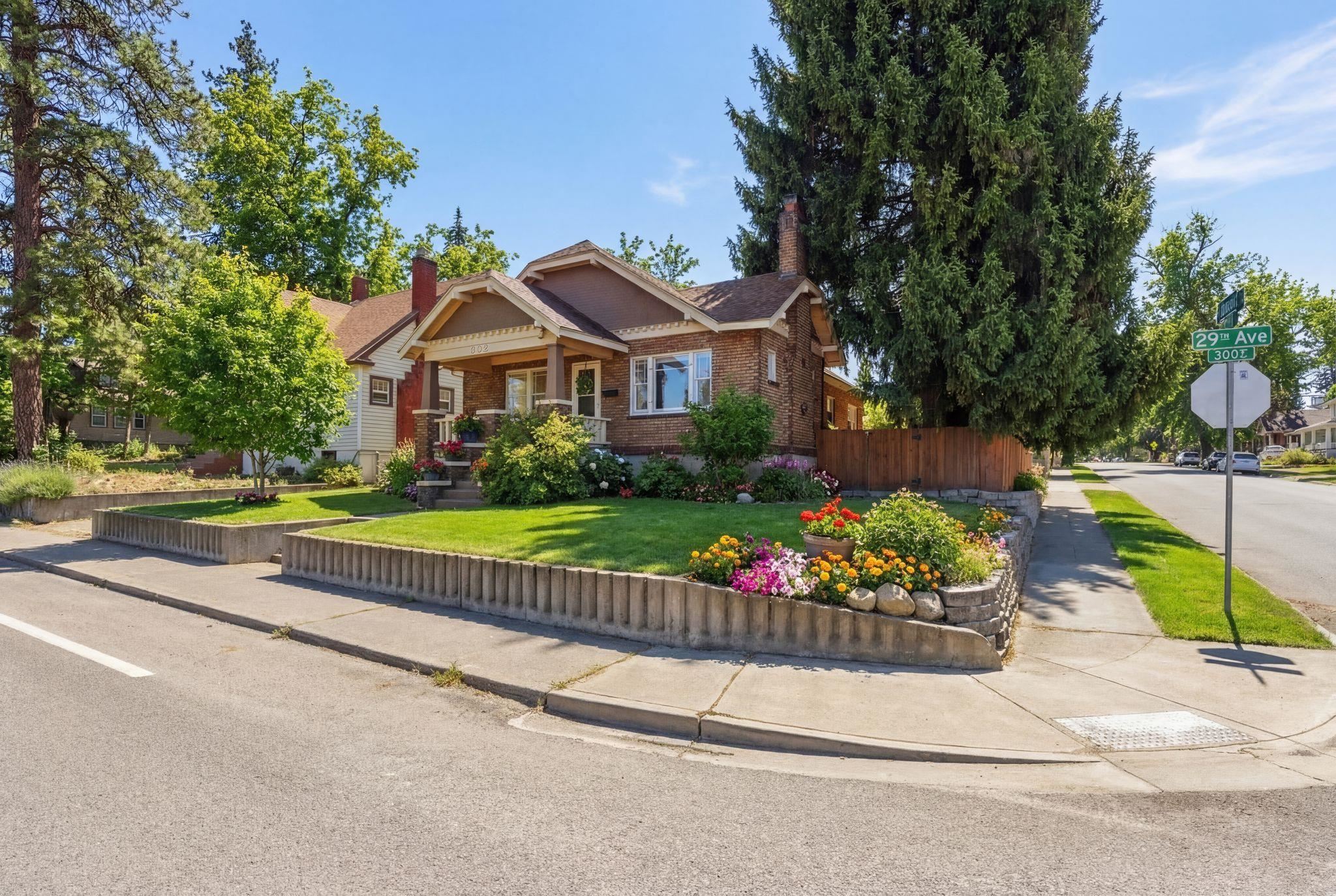 302 E 29th Ave - Photo 3