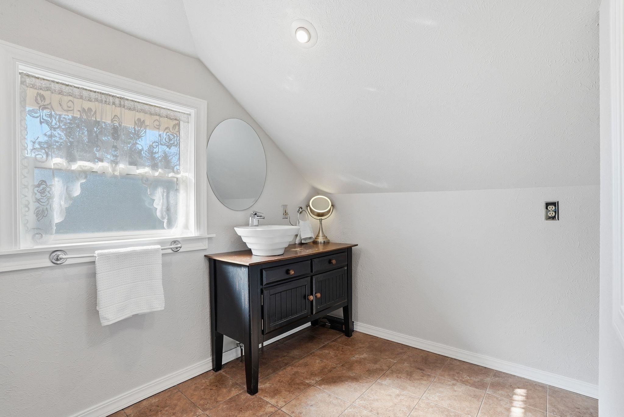 302 E 29th Ave - Photo 27