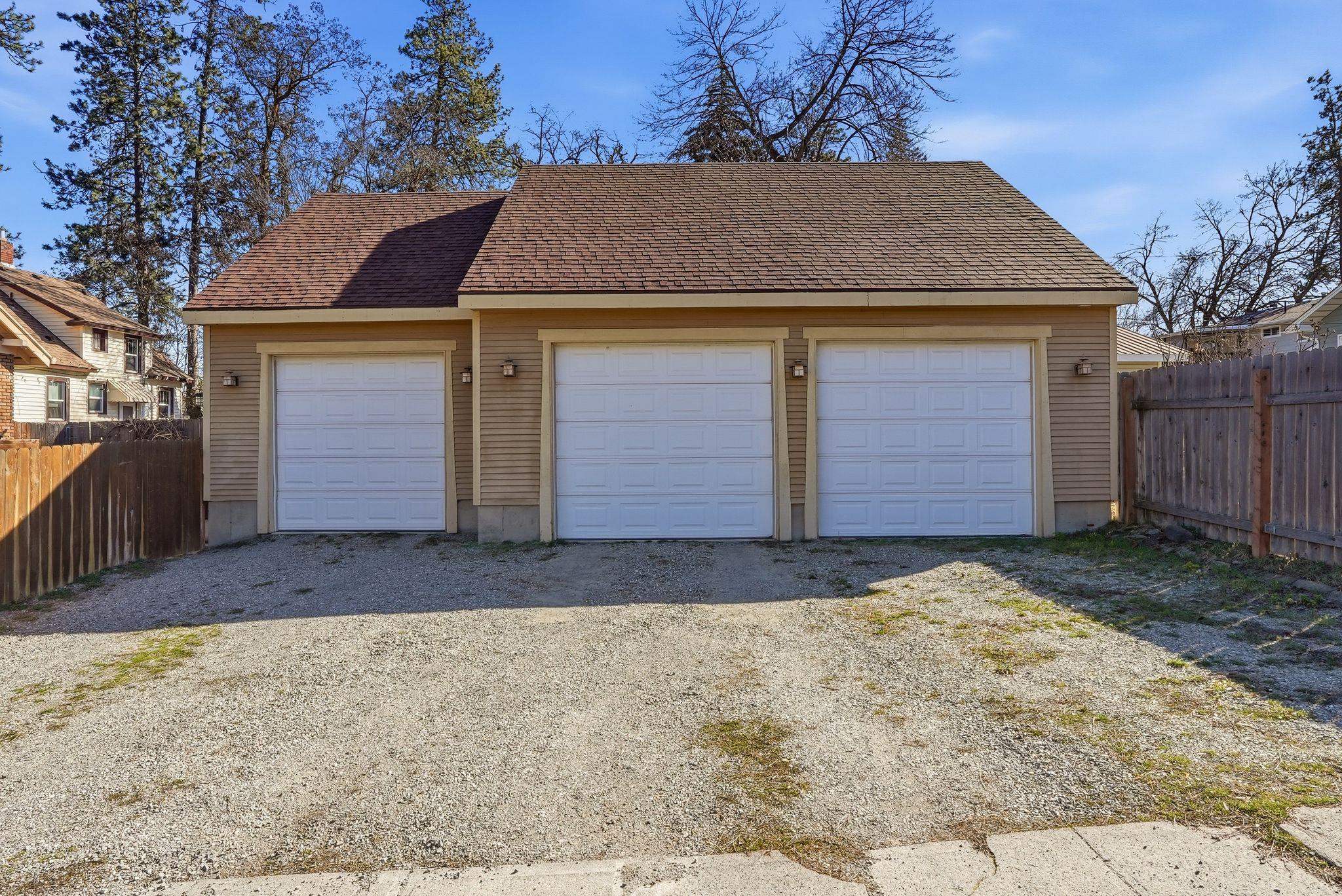 302 E 29th Ave - Photo 45