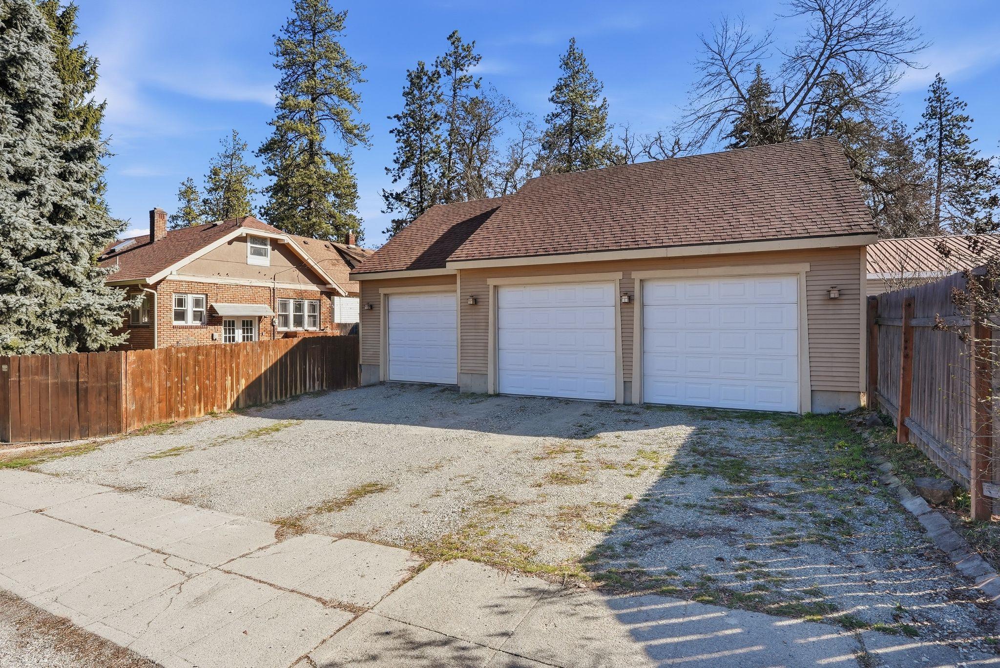 302 E 29th Ave - Photo 49