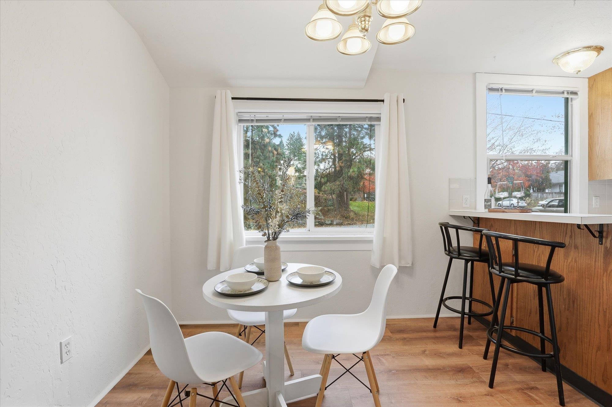 707 E 8TH Ave - Photo 8