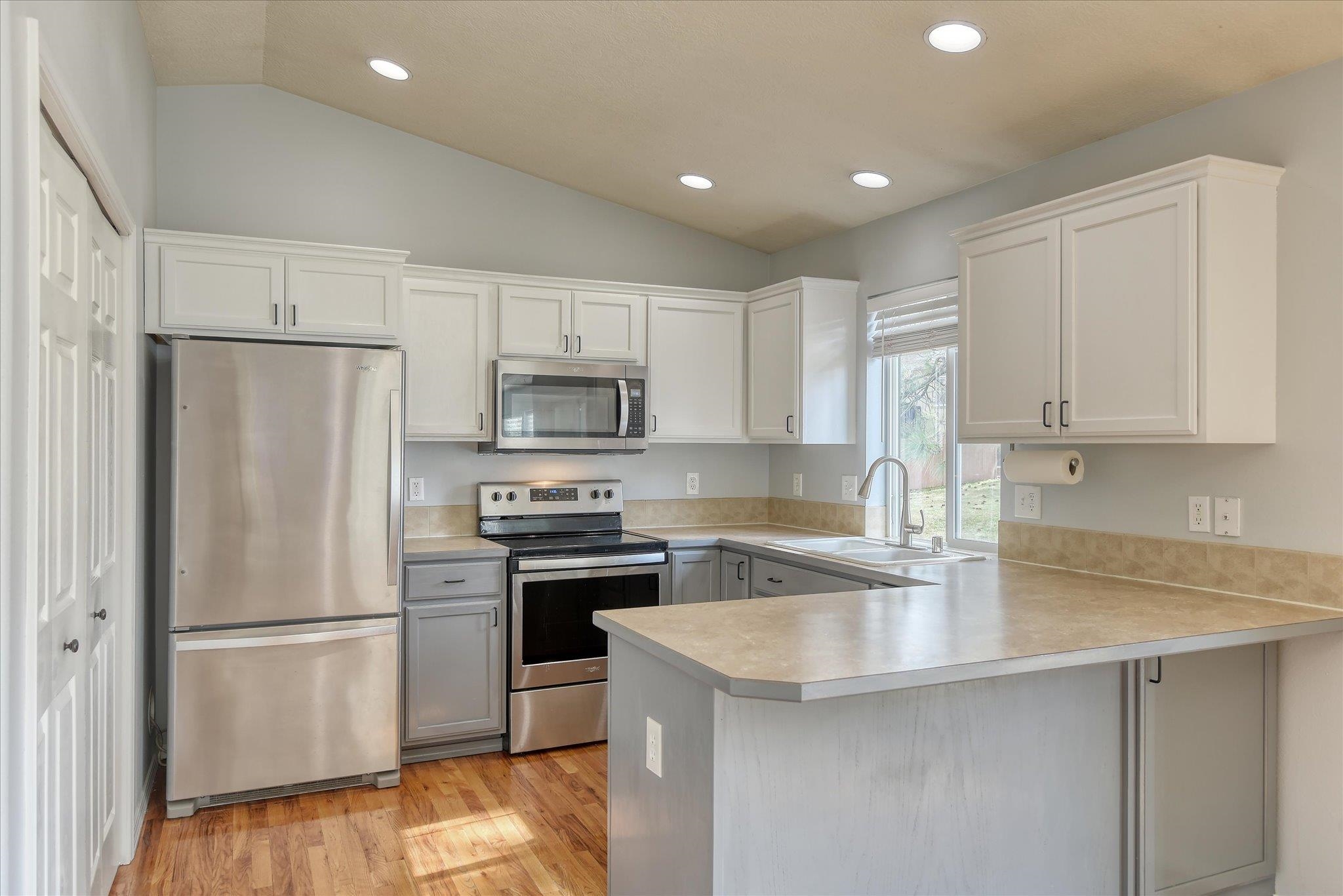 716 E Bonnie Lynn Ln - Photo 11