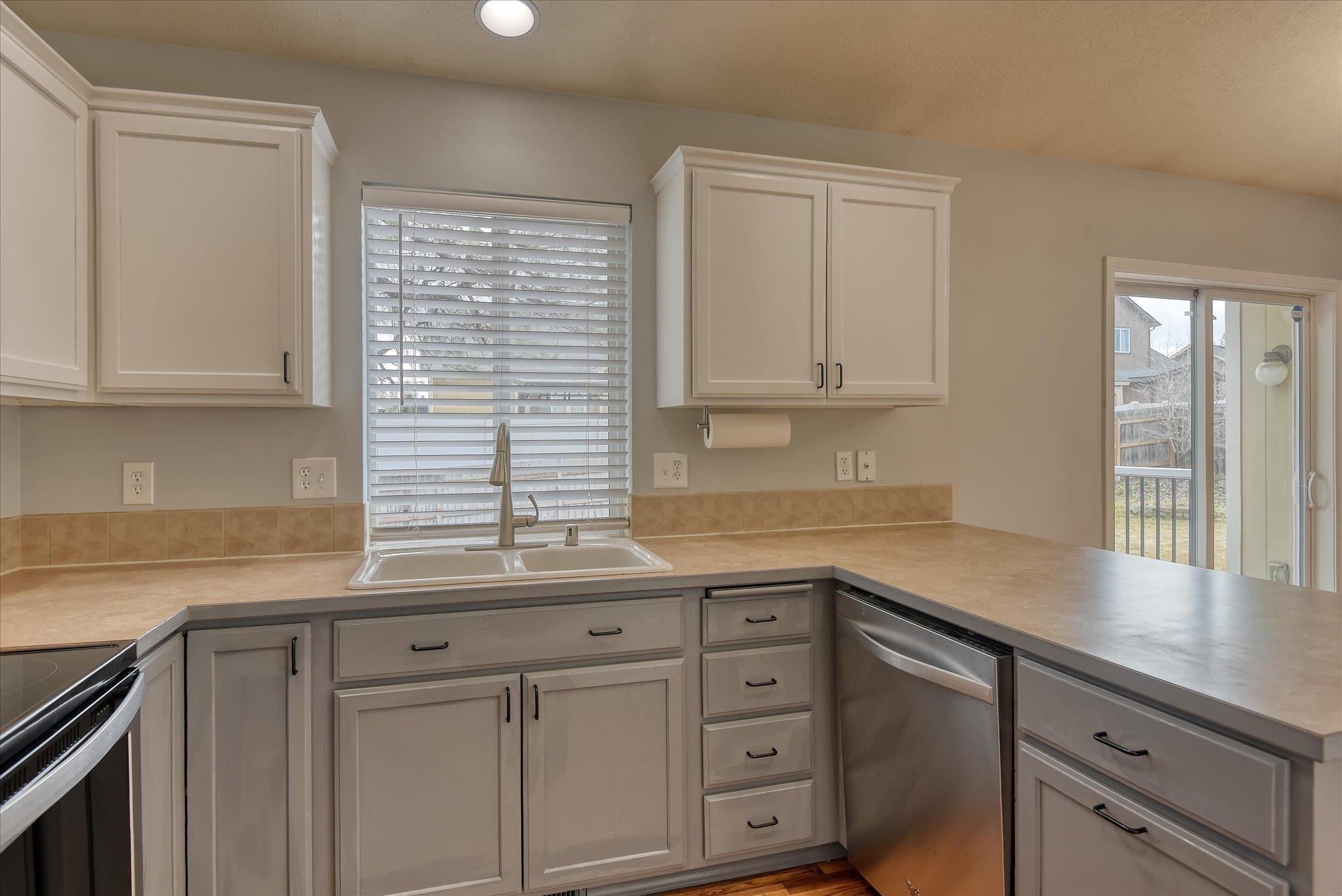 716 E Bonnie Lynn Ln - Photo 14