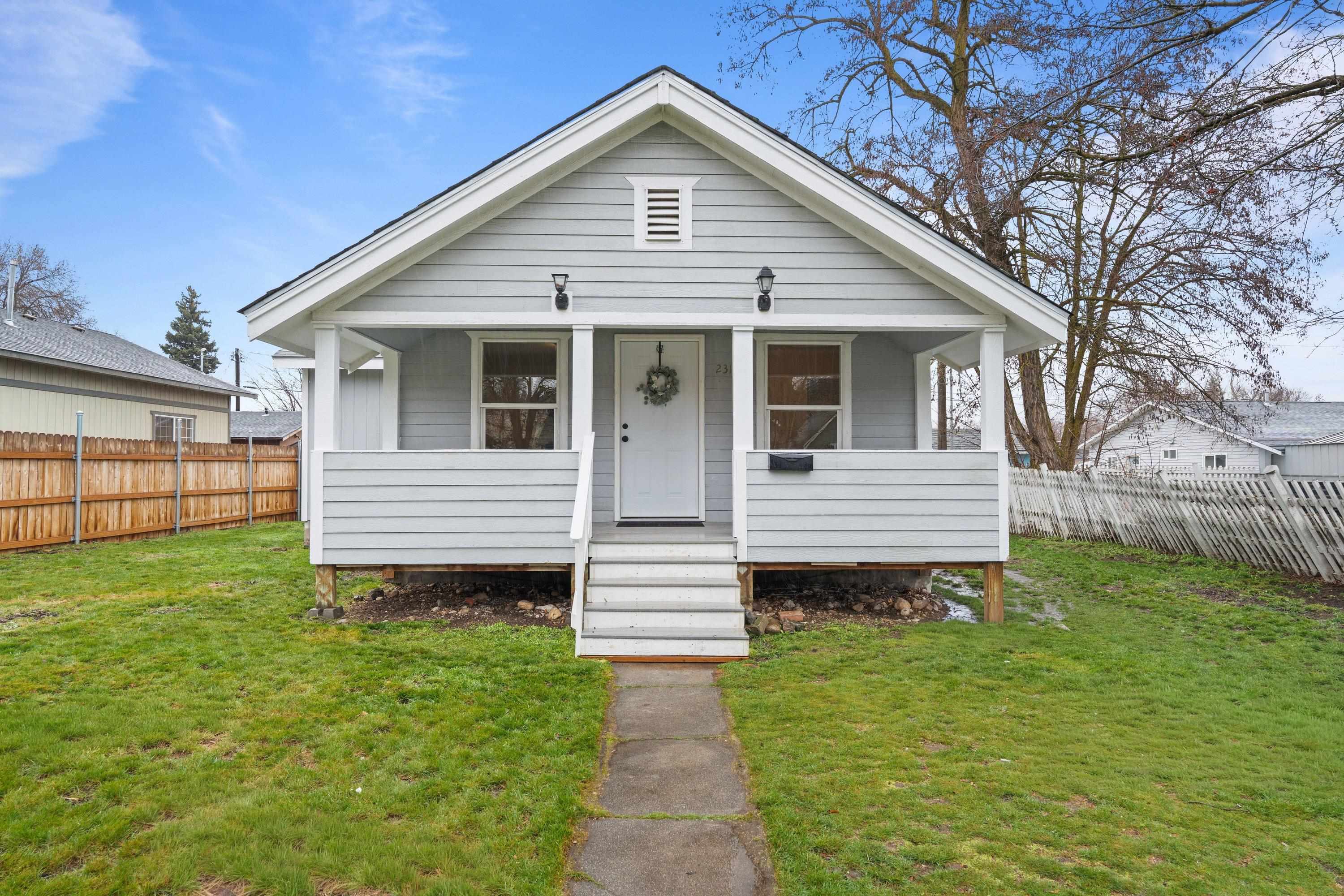2317 E 6th Ave - Photo 1