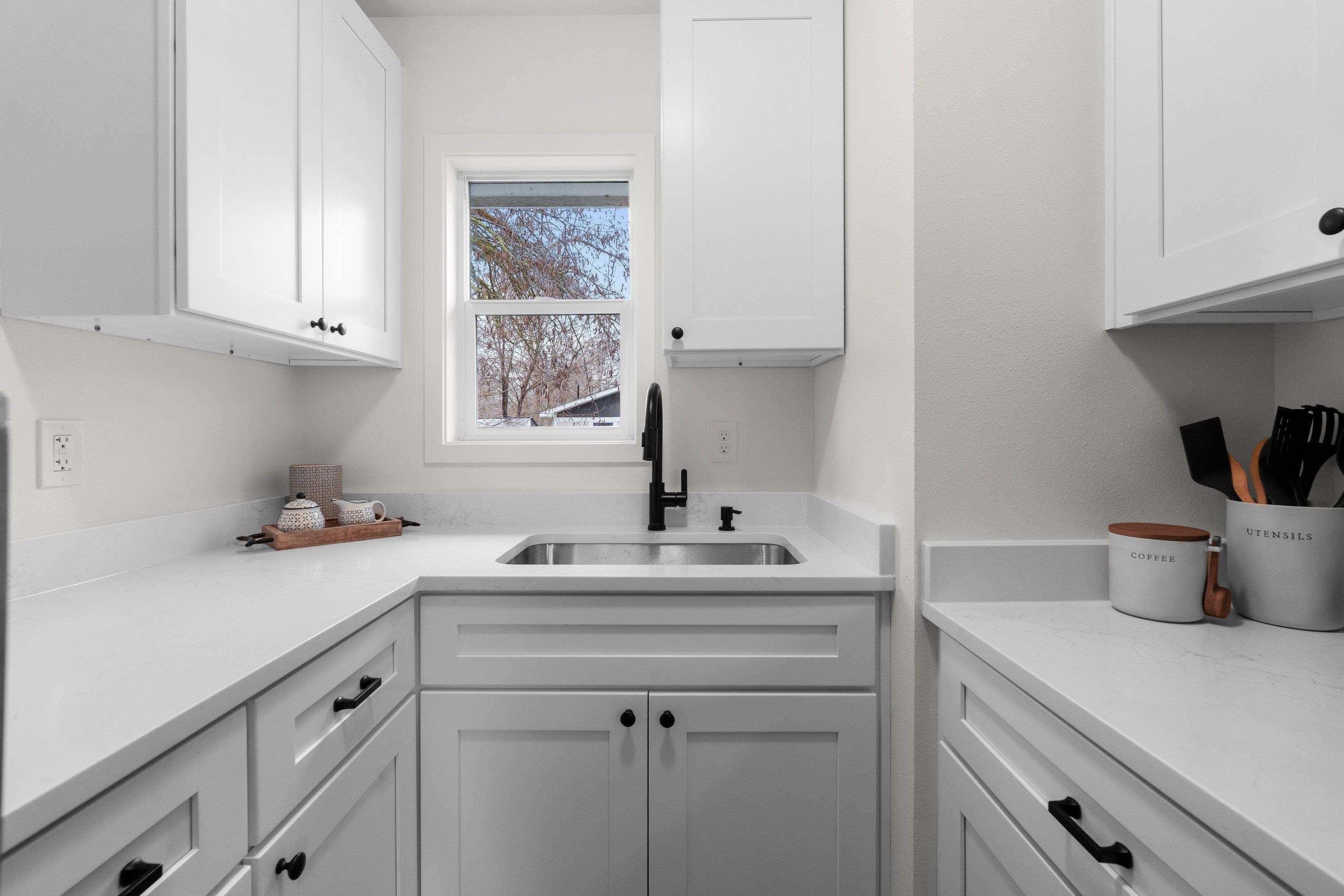 2317 E 6th Ave - Photo 13