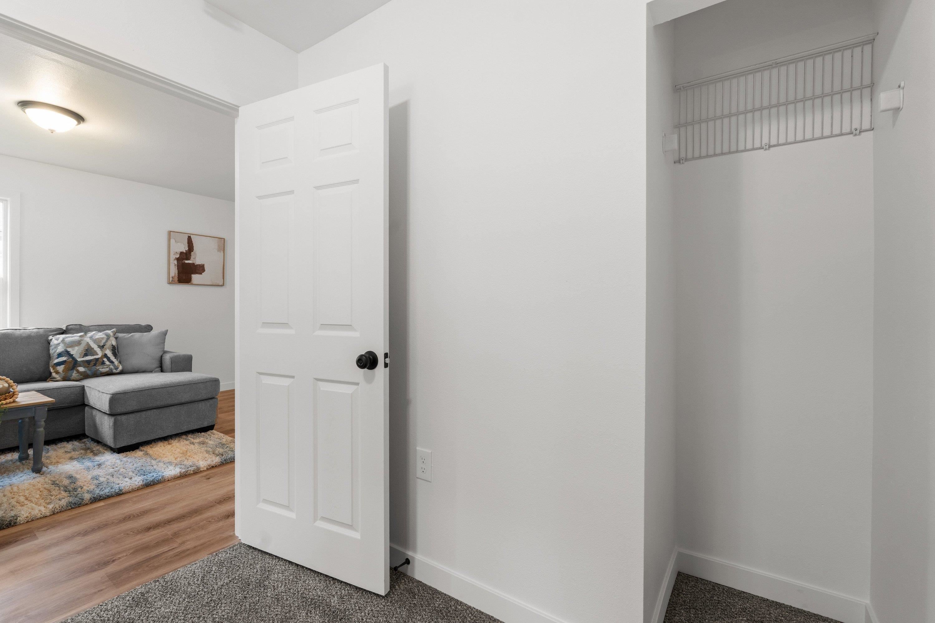 2317 E 6th Ave - Photo 16