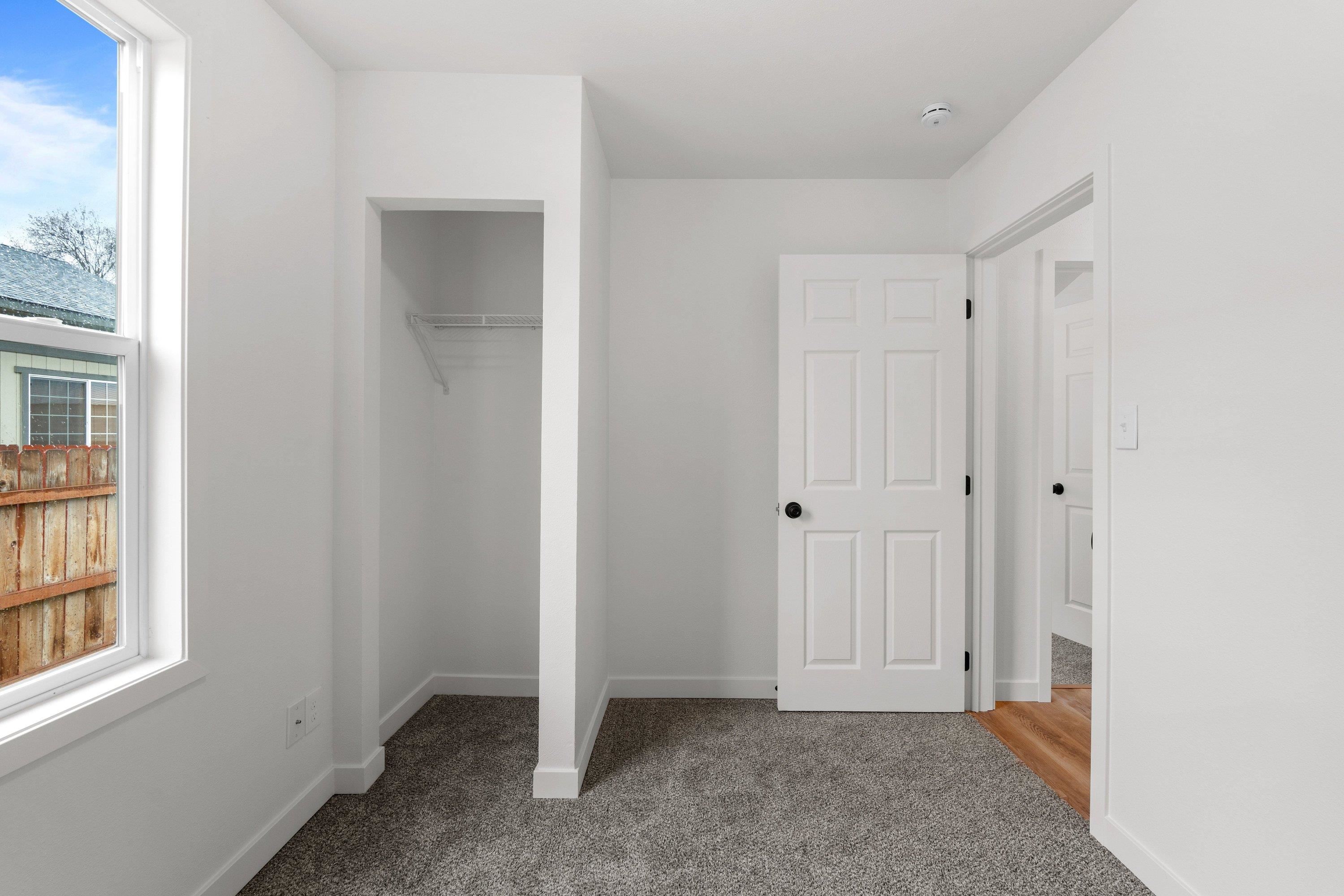 2317 E 6th Ave - Photo 18