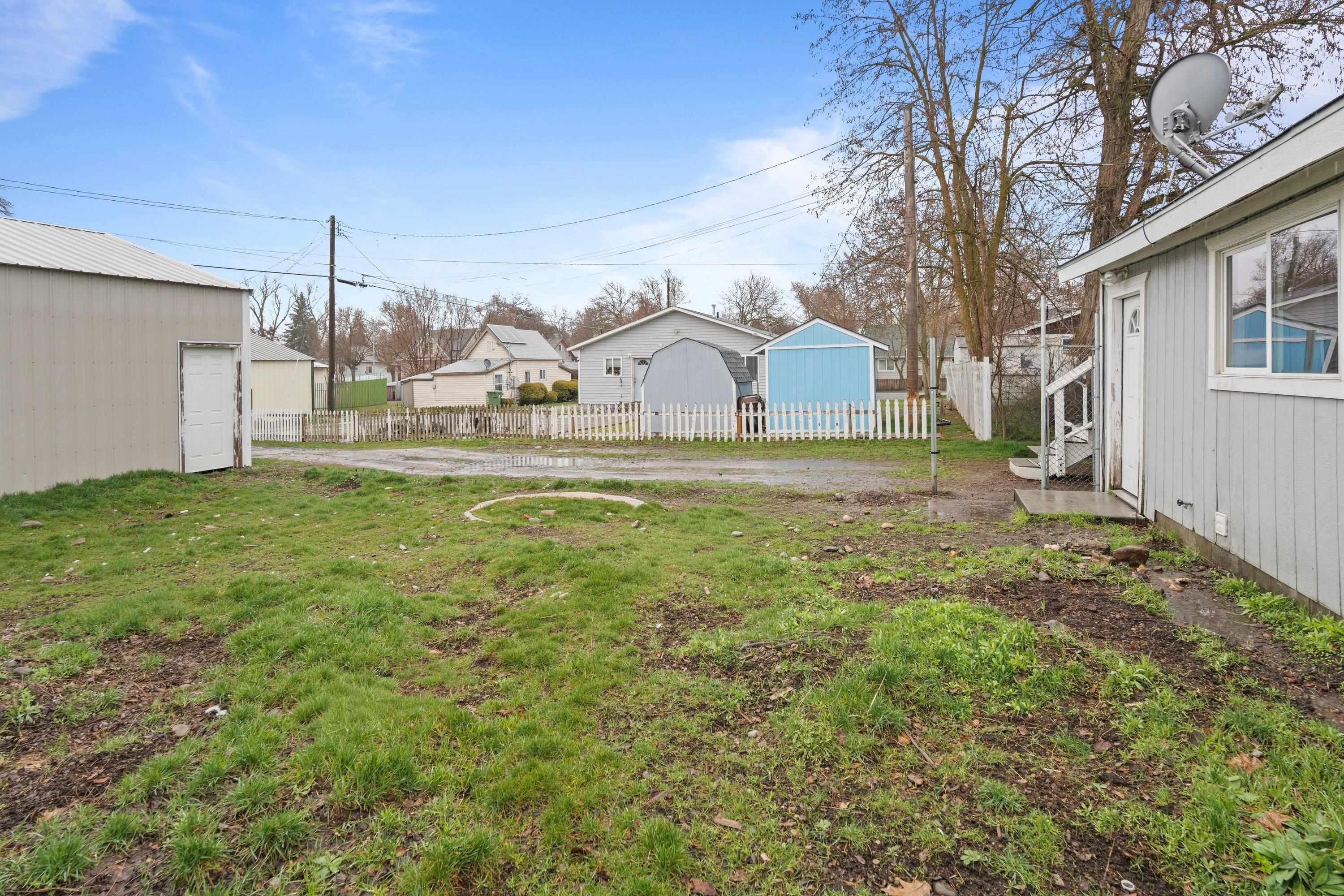 2317 E 6th Ave - Photo 29