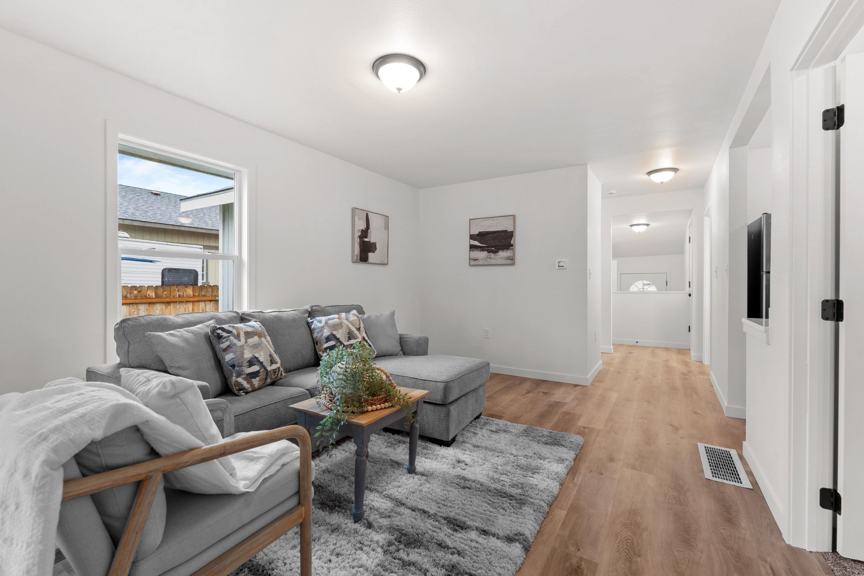 2317 E 6th Ave - Photo 6