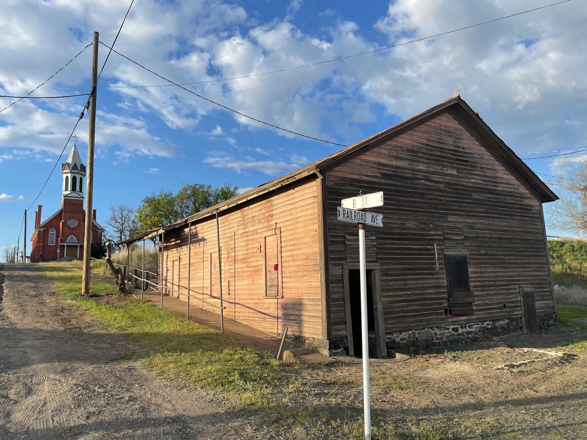 103 N B St - Photo 1