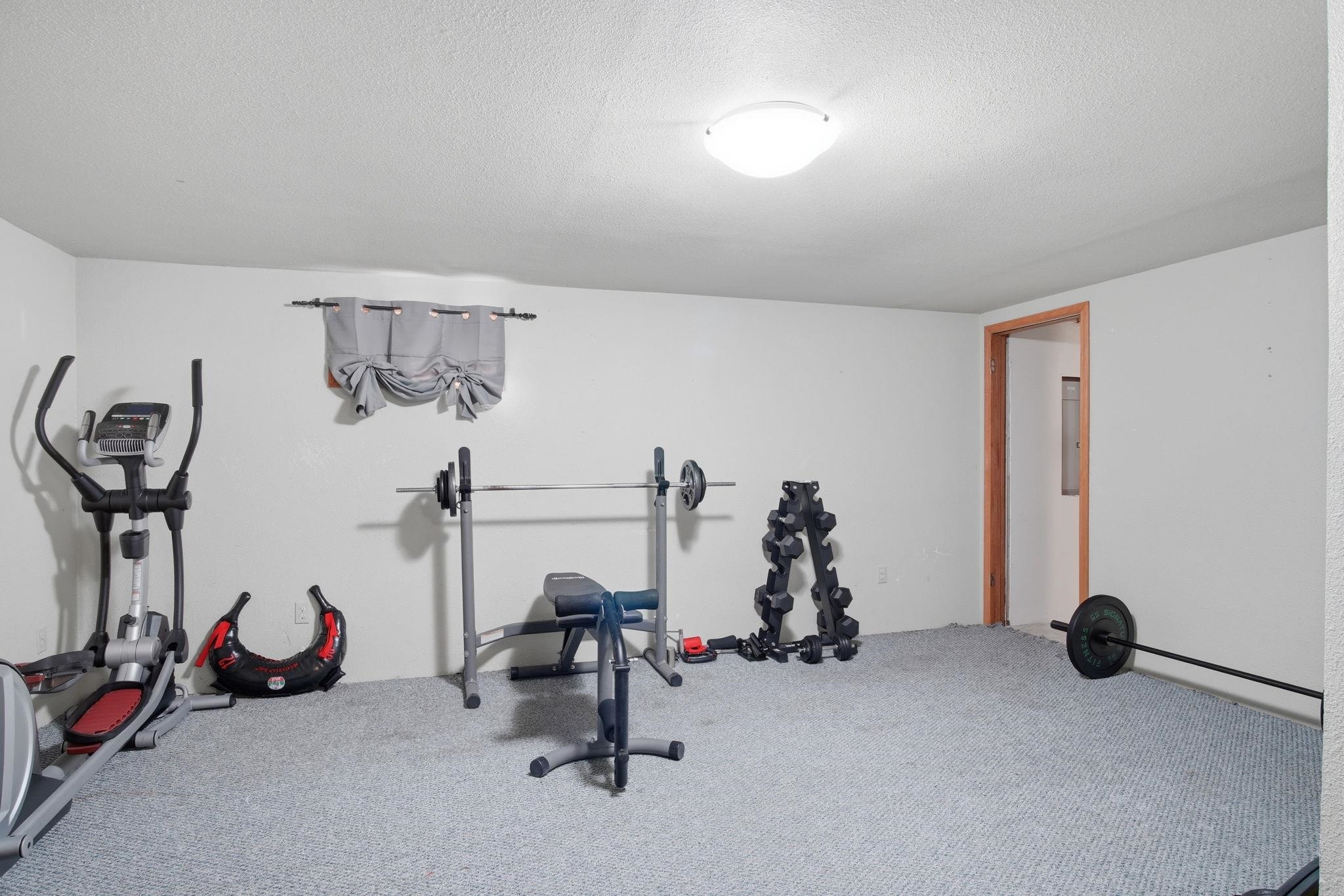 1110 W QUEEN Ave - Photo 19