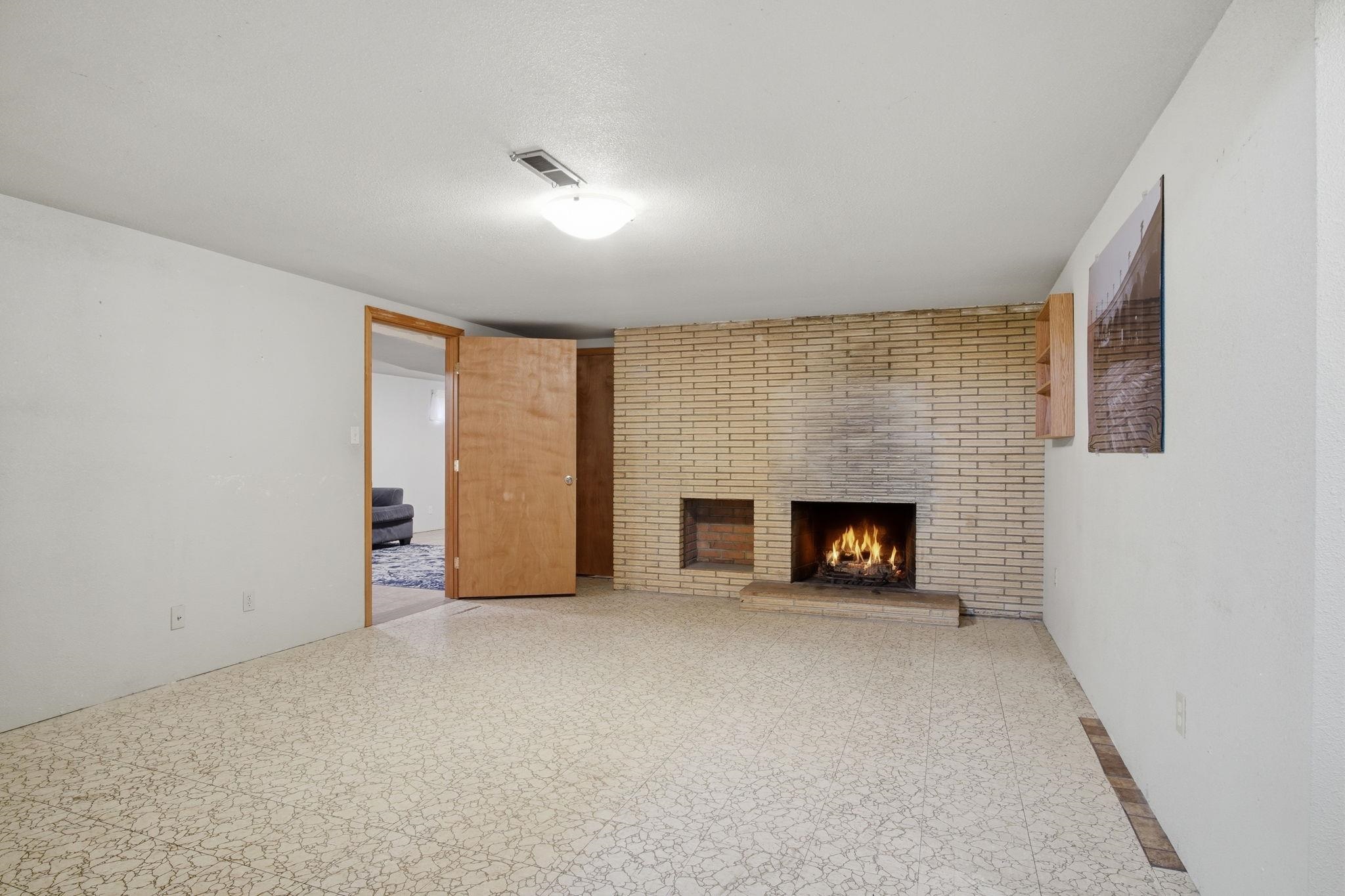 1110 W QUEEN Ave - Photo 21