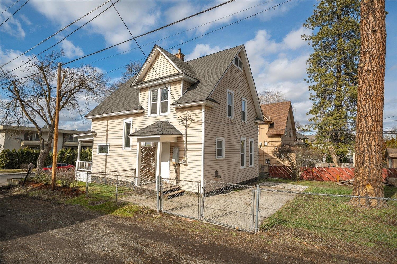 711 S Adams St - Photo 16