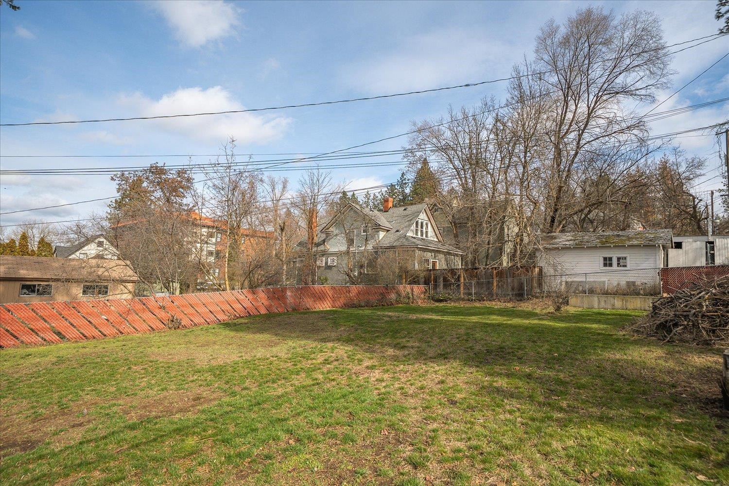 711 S Adams St - Photo 17