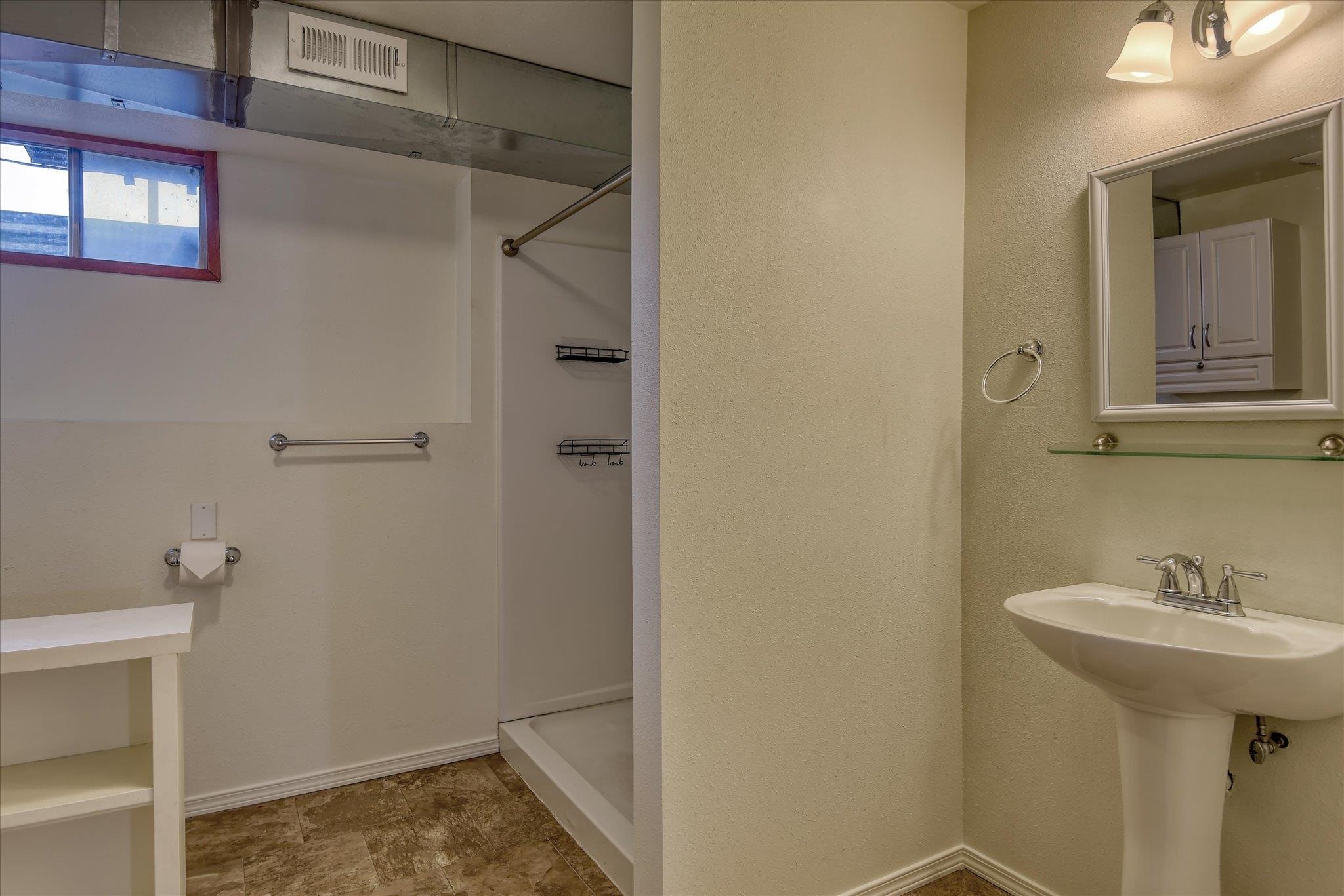 14604 E 17th Ave - Photo 37