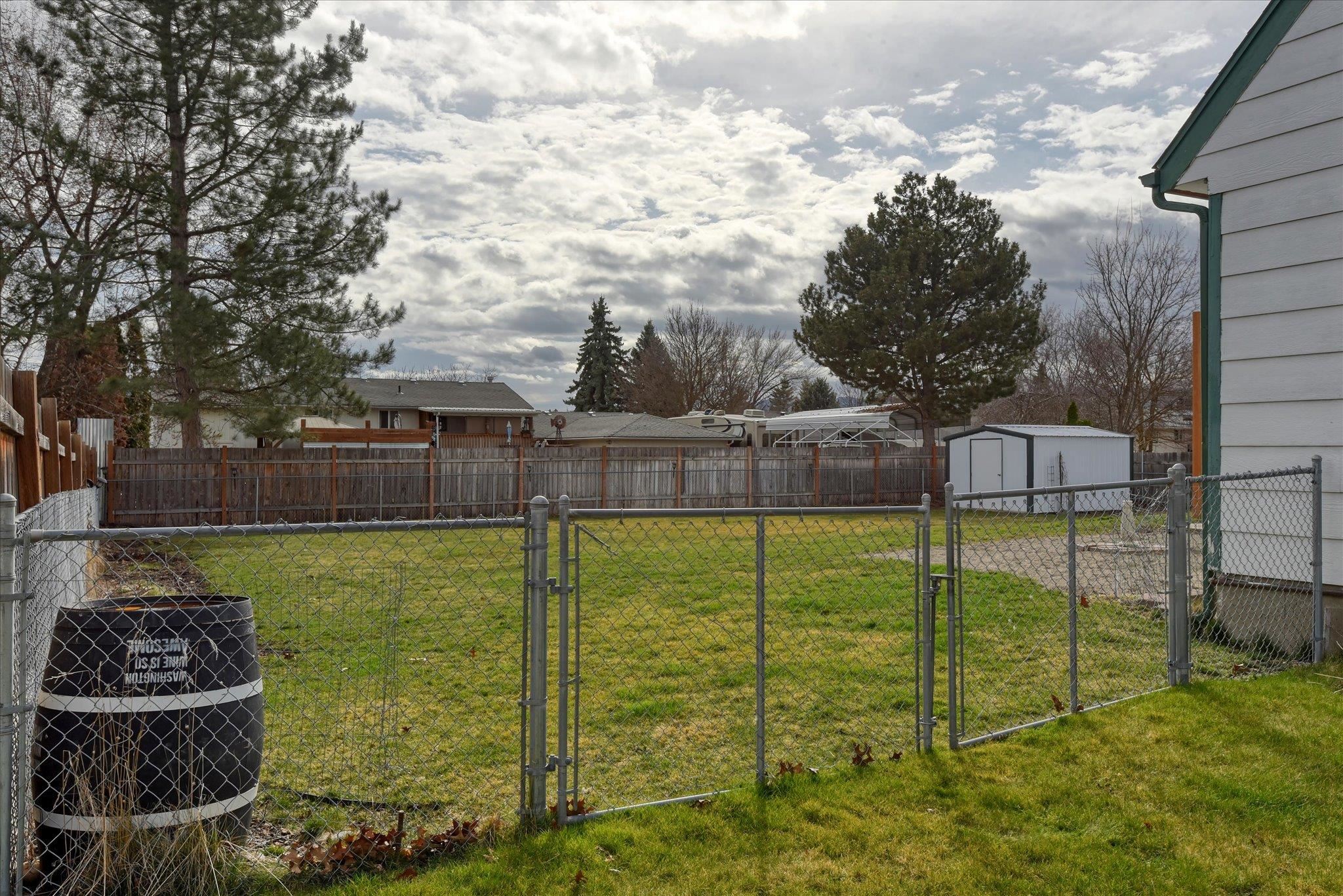 14604 E 17th Ave - Photo 42