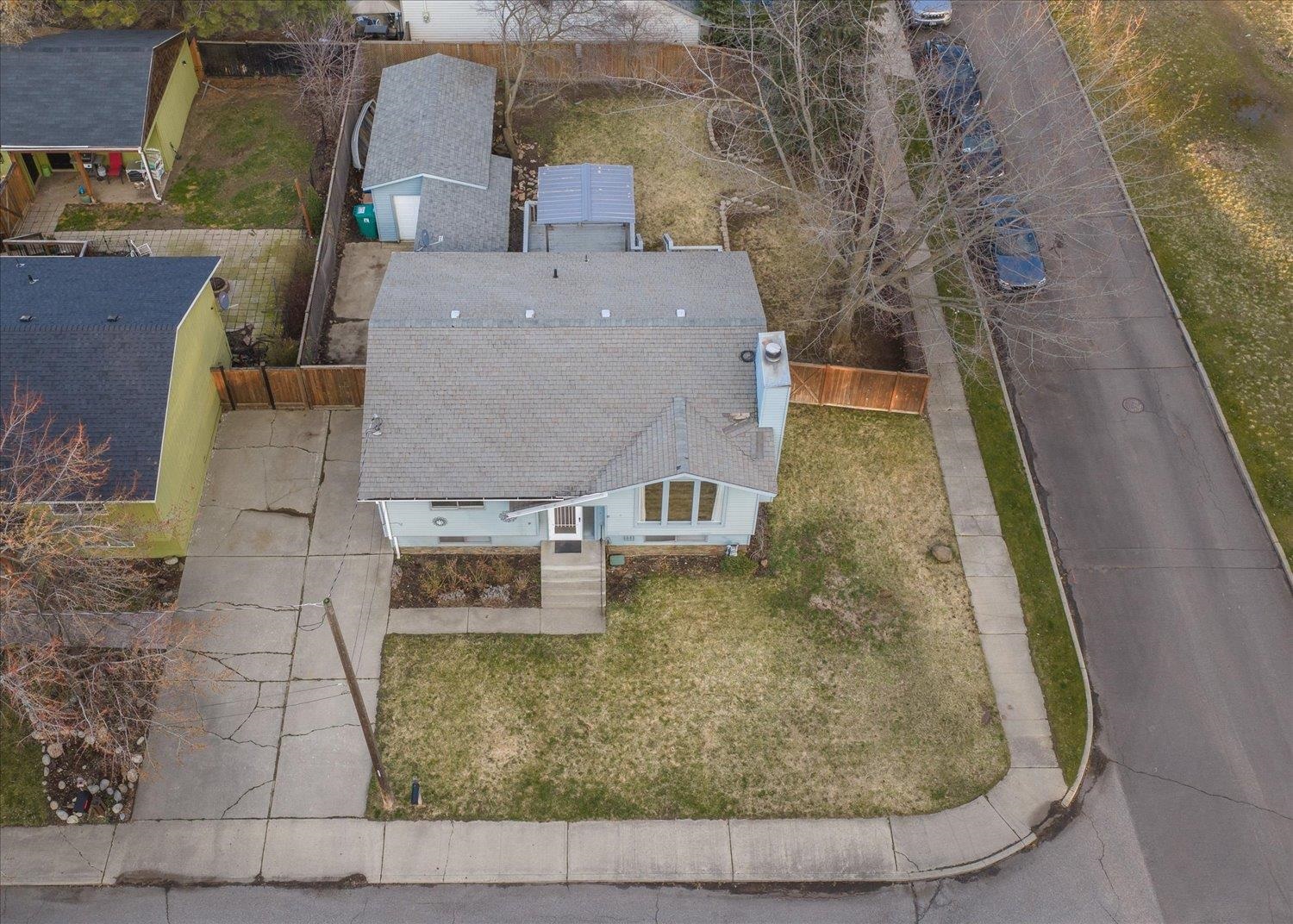 3421 S Myrtle St - Photo 2
