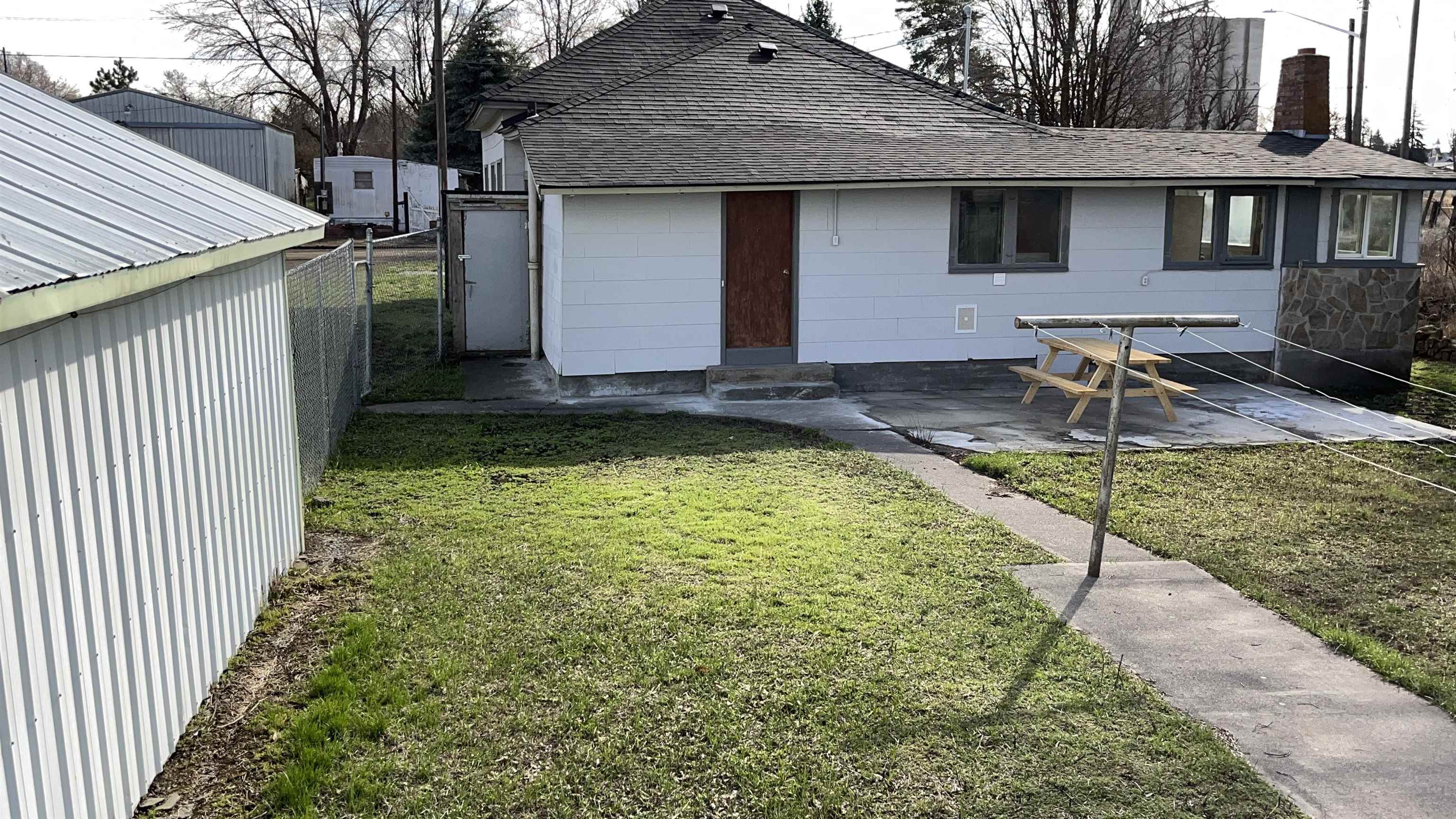 309 N H St - Photo 14