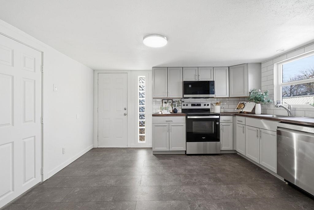 2804 E Rowan Ave - Photo 11