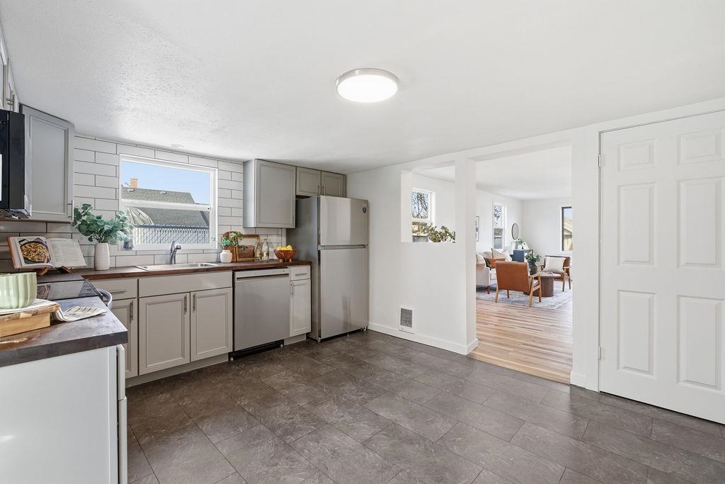 2804 E Rowan Ave - Photo 15