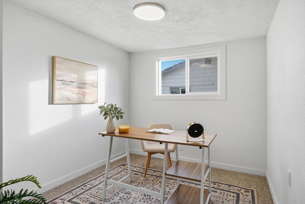 2804 E Rowan Ave - Photo 25