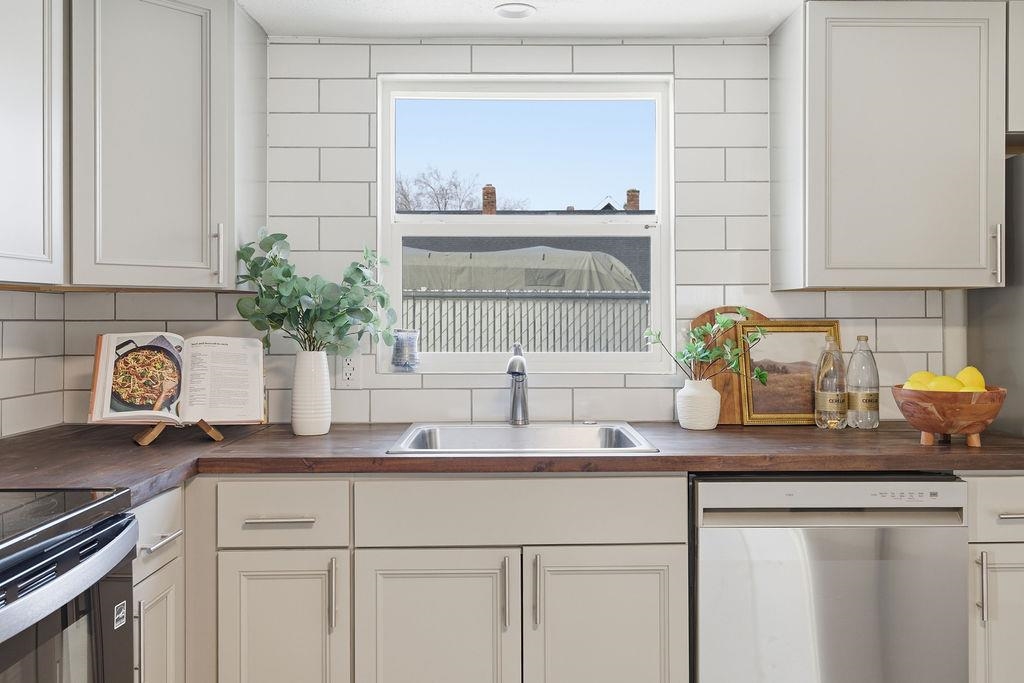2804 E Rowan Ave - Photo 9