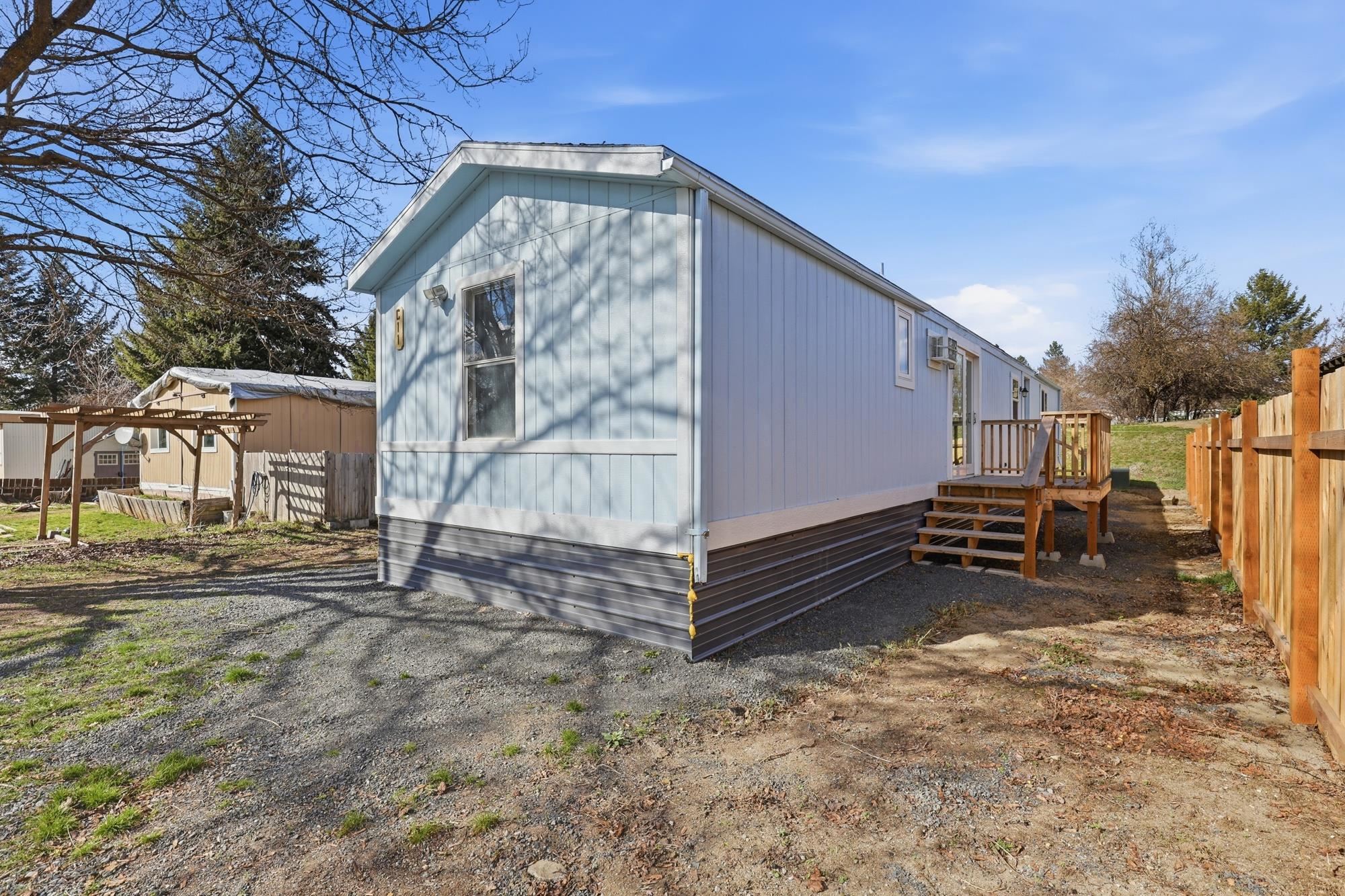 11705 N Wilson St - Photo 3