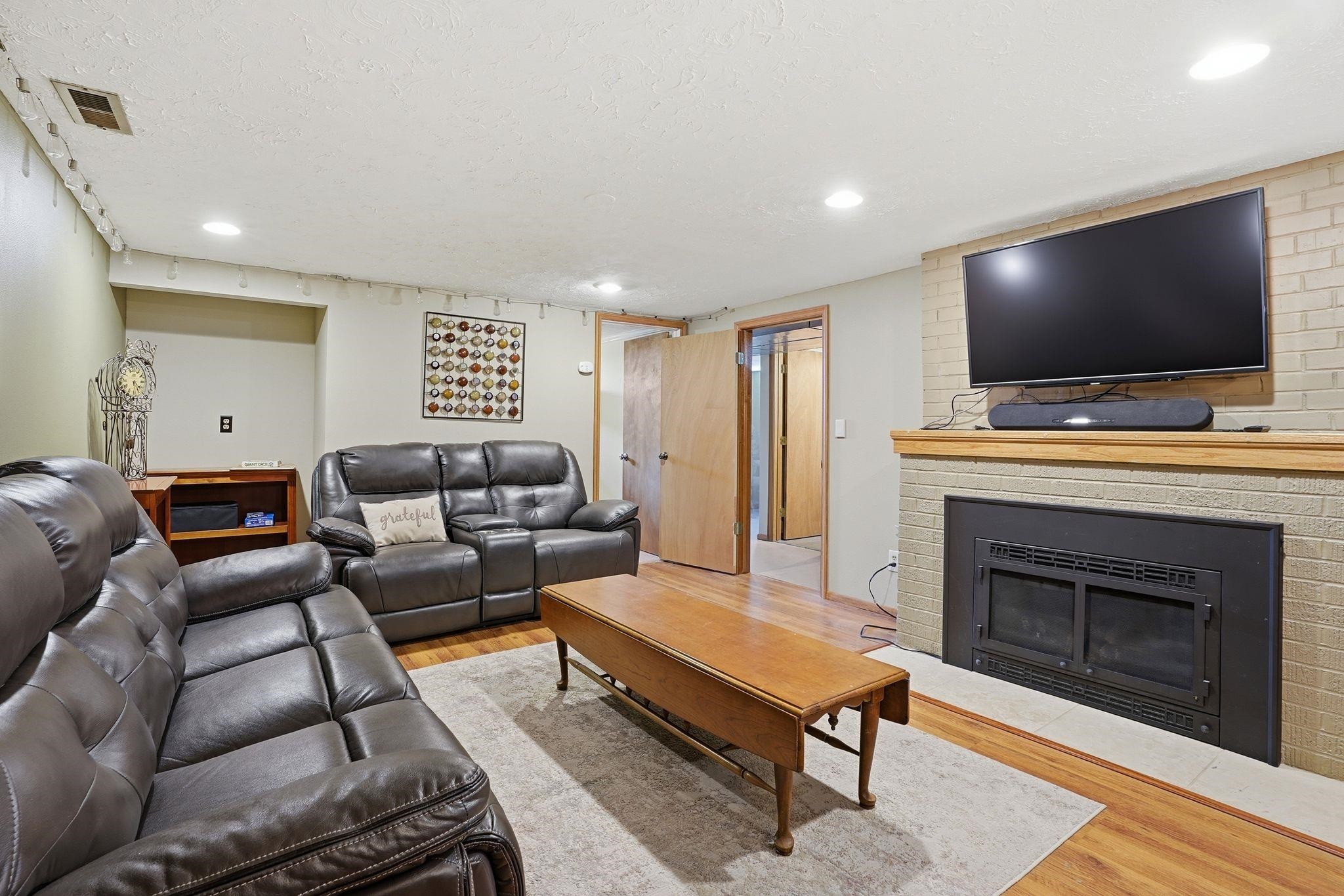 1108 N Willow Rd - Photo 18