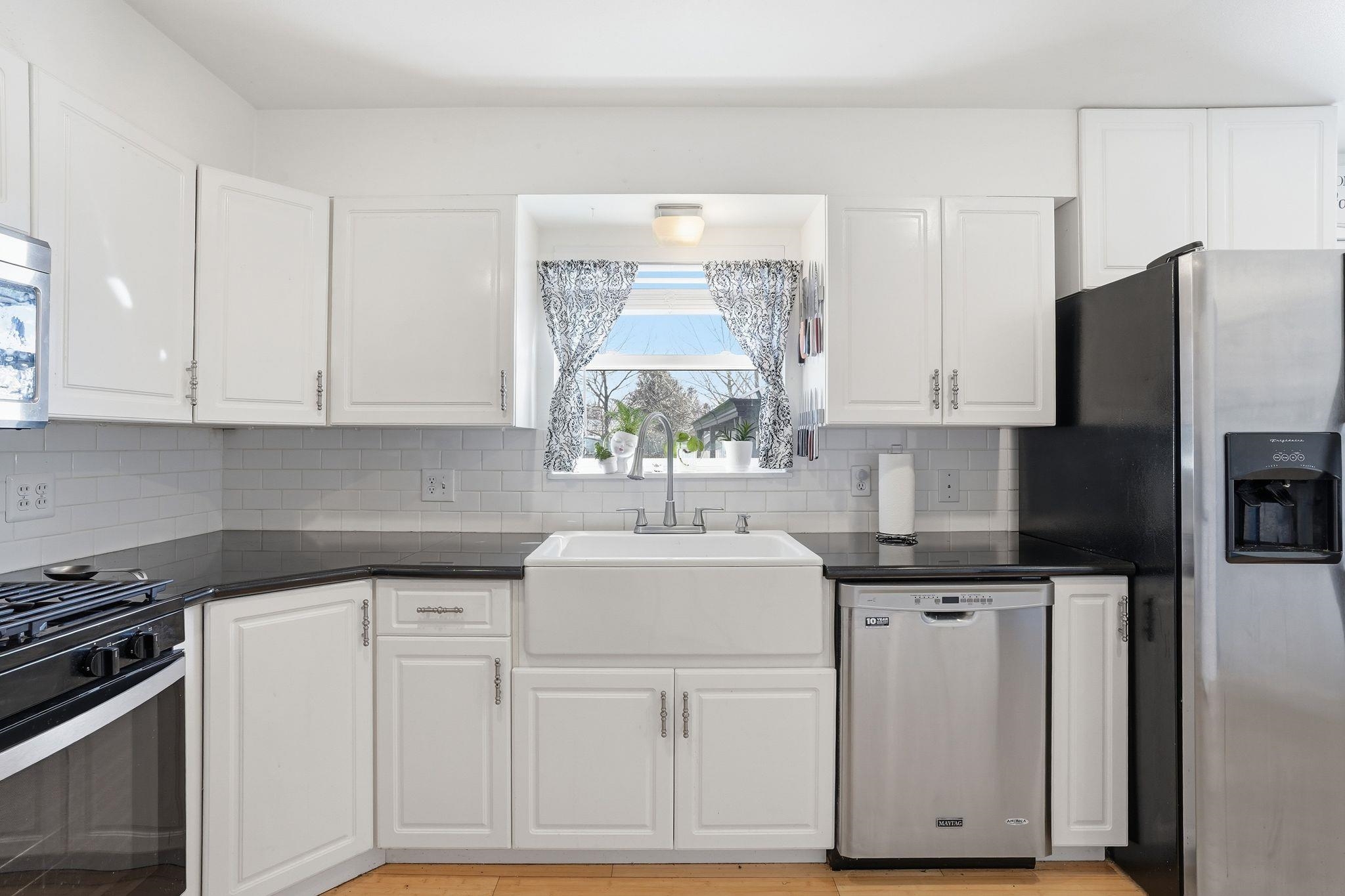 1108 N Willow Rd - Photo 10